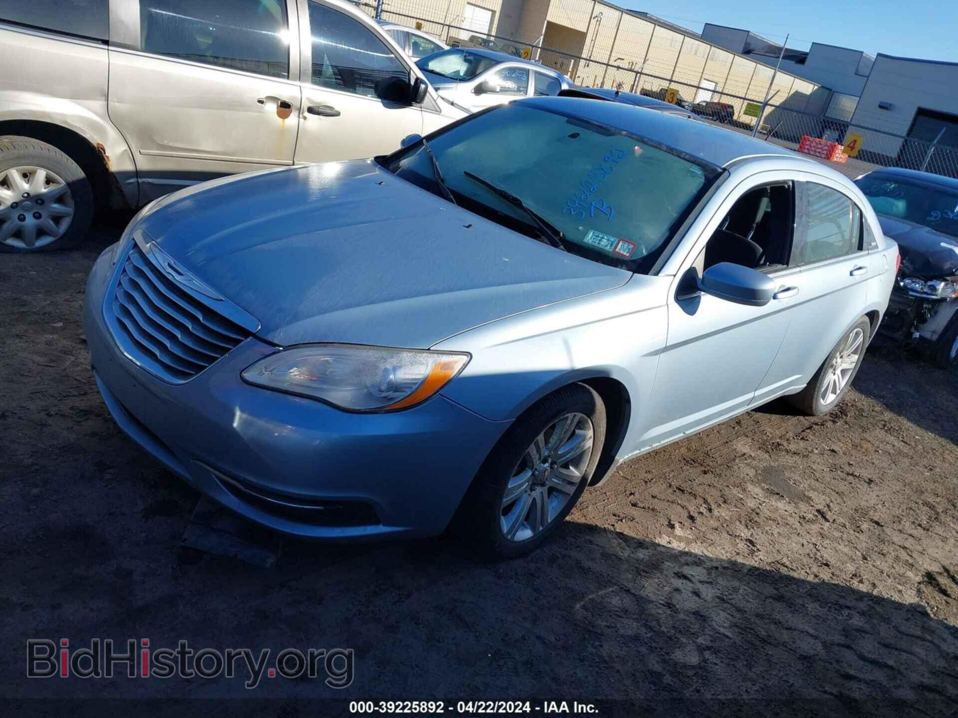 2013 CHRYSLER 200 - VIN: 1C3CCBBB8DN547187 - Фото 2