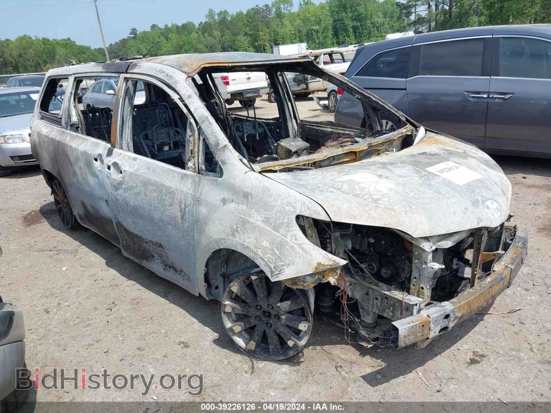 Фотография 5TDJZ3DC4HS166319 - TOYOTA SIENNA 2017
