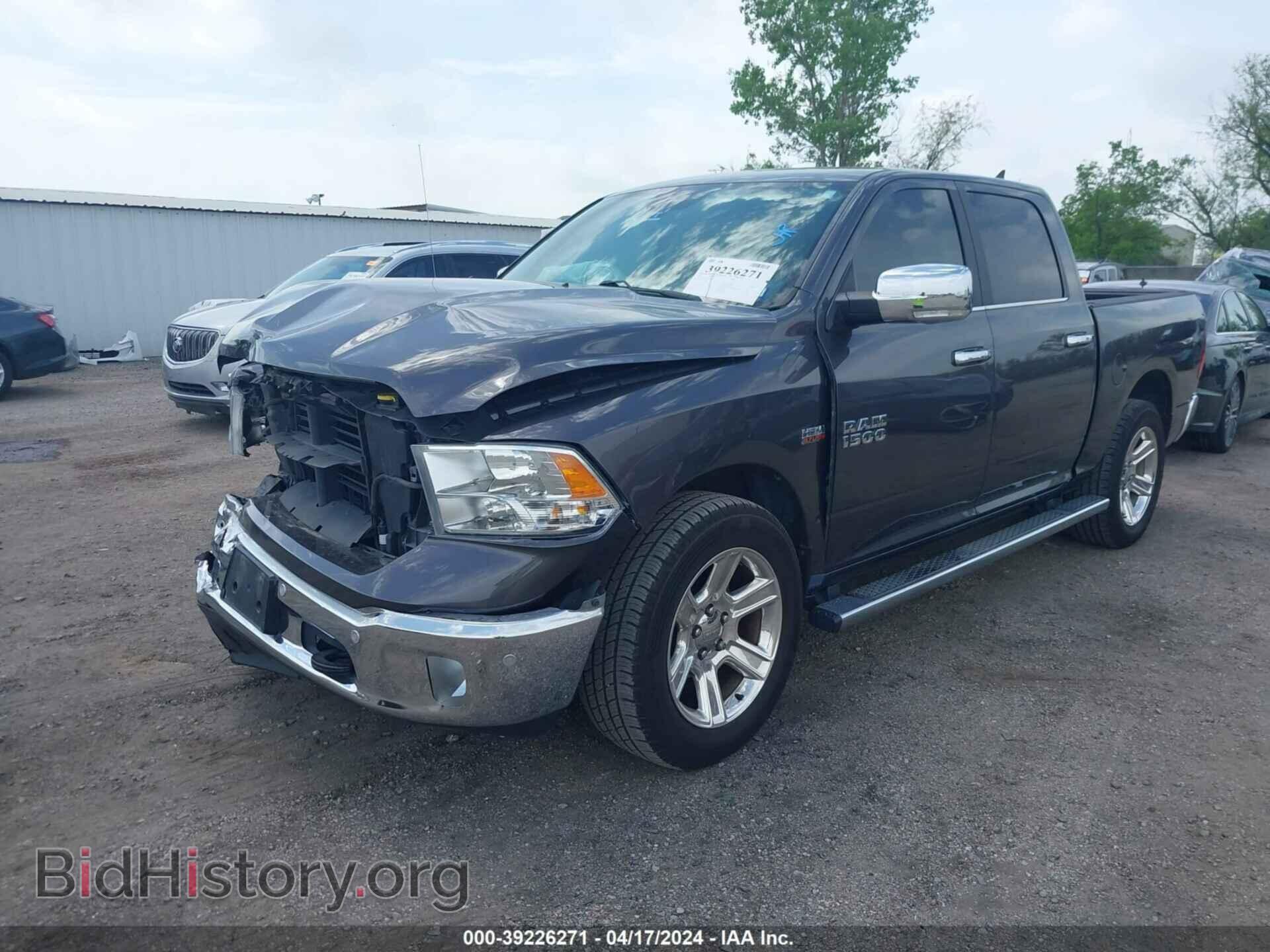2017 RAM 1500 - VIN: 1C6RR6LT9HS683829 - Фото 2