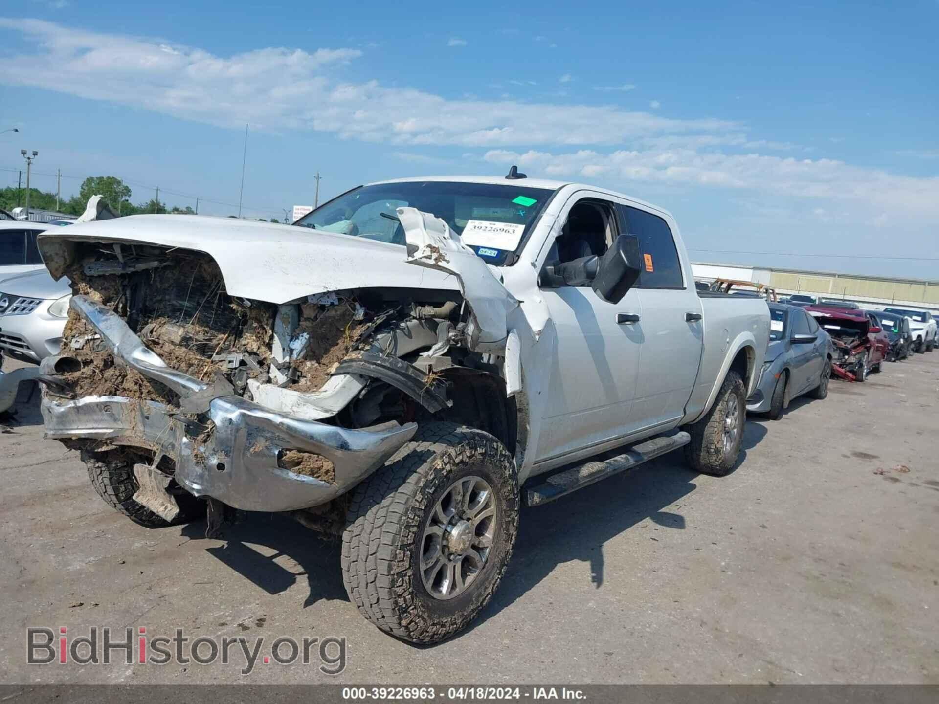 2017 RAM 2500 - VIN: 3C6UR5FL3HG702267 - Фото 2