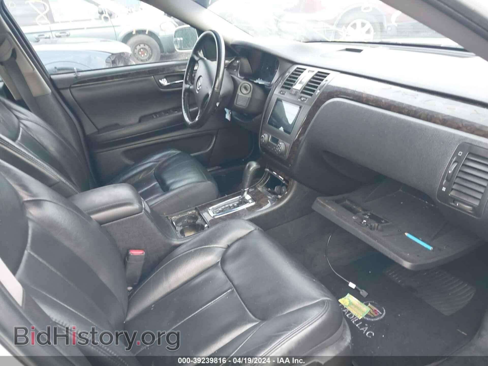2011 CADILLAC DTS - VIN: 1G6KD5E64BU123113 - Фото 5