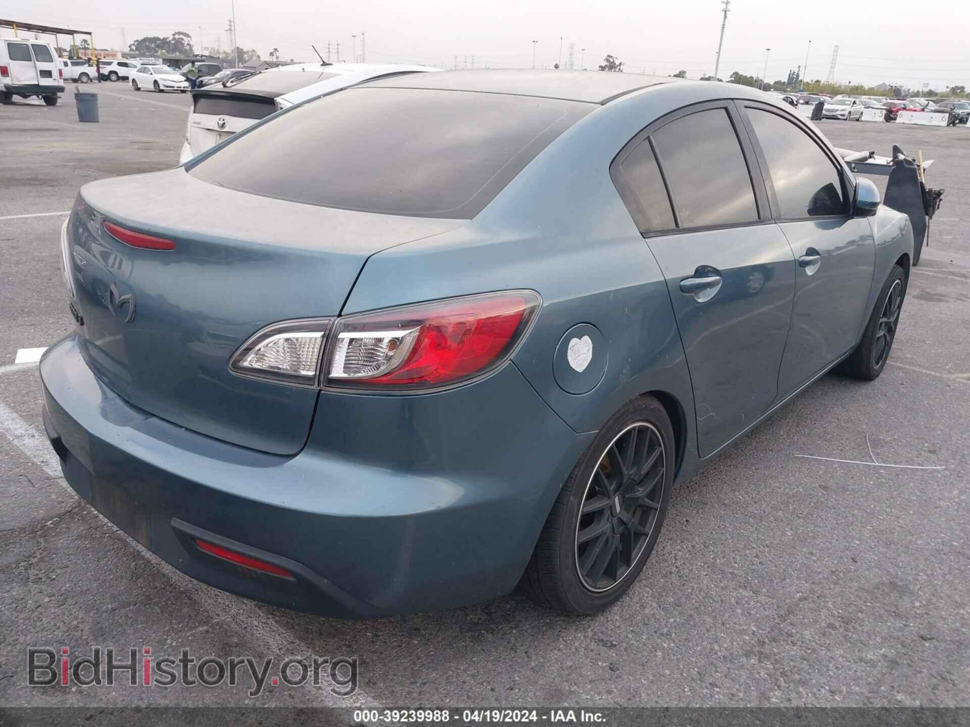 2011 MAZDA MAZDA3 - VIN: JM1BL1VG2B1480597 - Фото 4