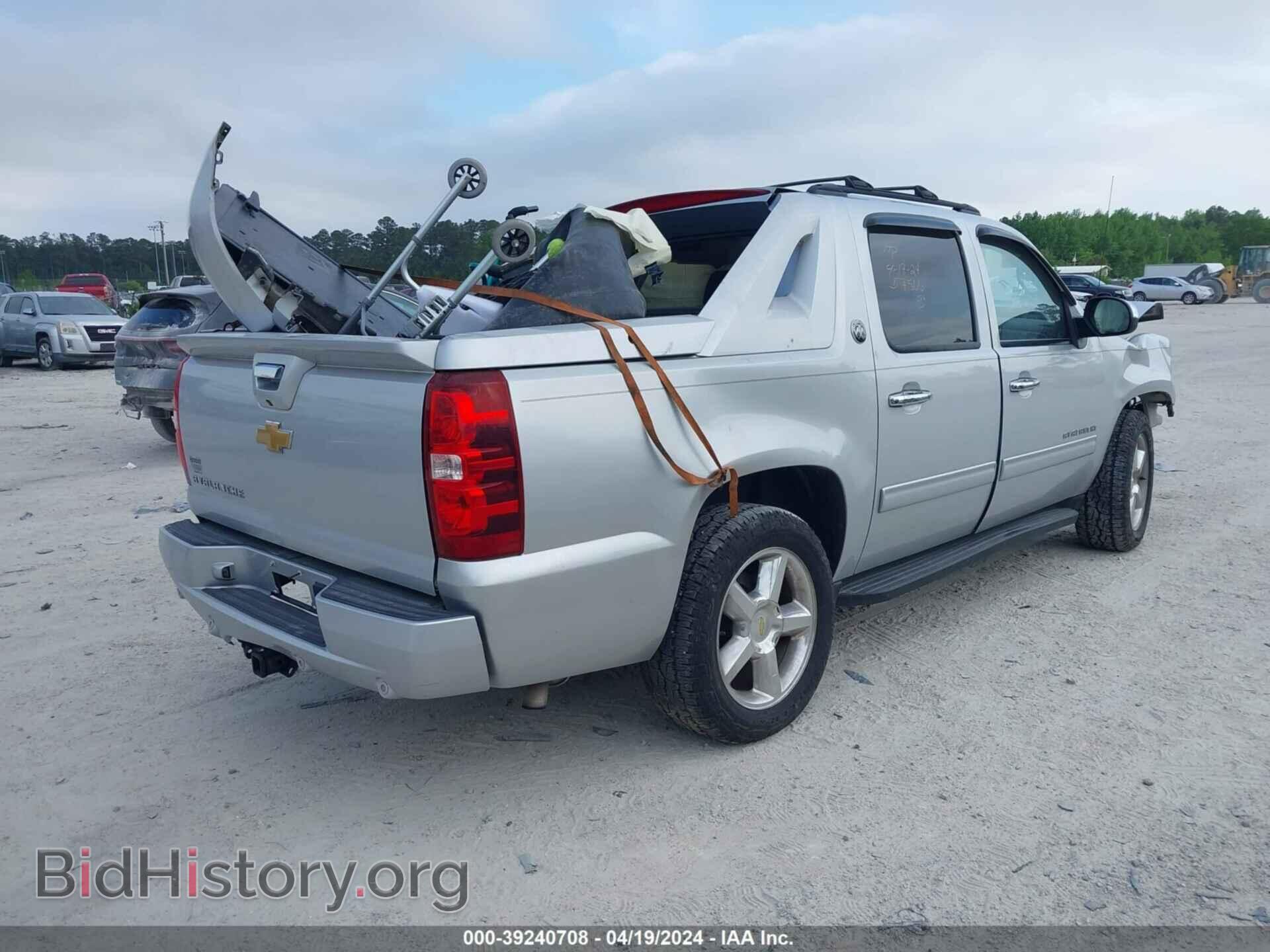 2013 CHEVROLET AVALANCHE - VIN: 3GNTKFE76DG204665 - Фото 4