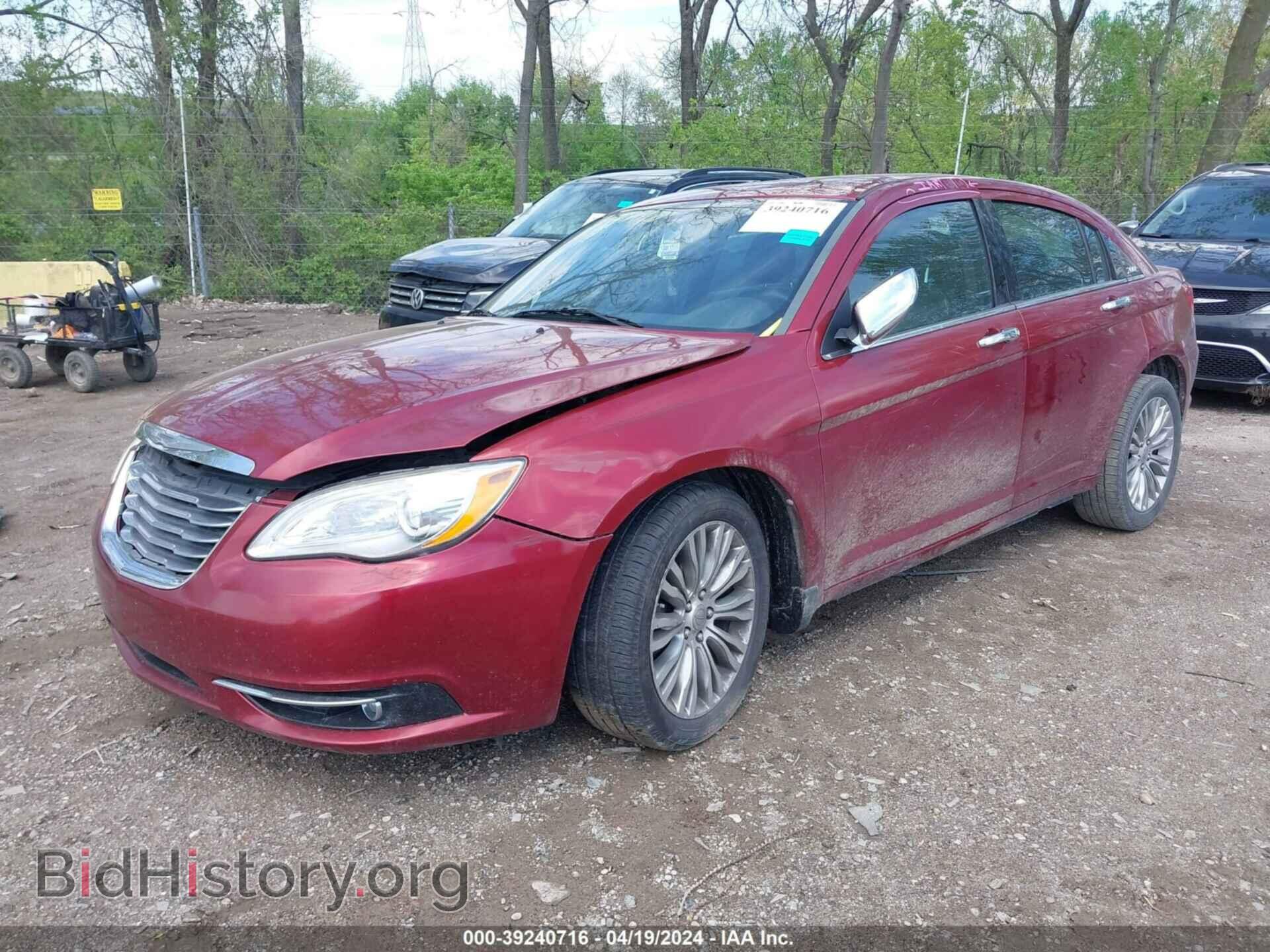 2013 CHRYSLER 200 - VIN: 1C3CCBCG2DN612531 - Фото 2