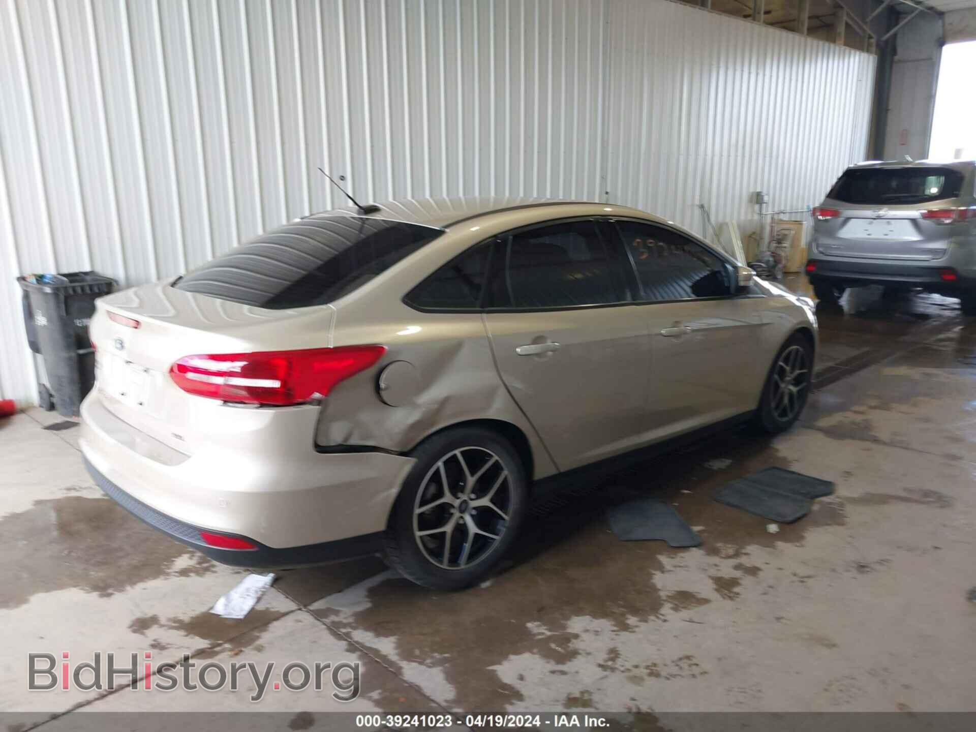 2017 FORD FOCUS - VIN: 1FADP3H27HL318976 - Фото 4