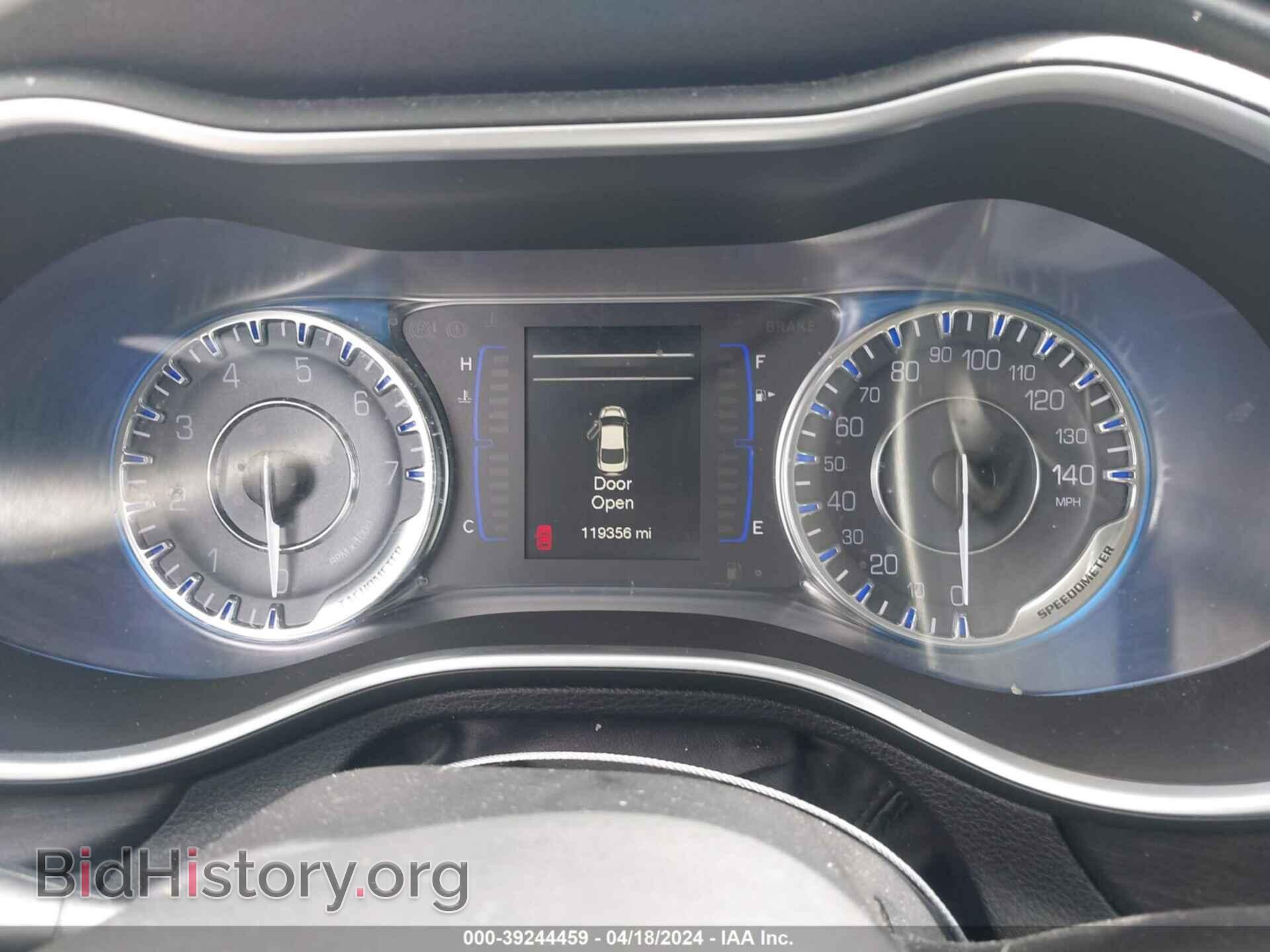 2016 CHRYSLER 200 - VIN: 1C3CCCAB7GN136567 - Фото 7