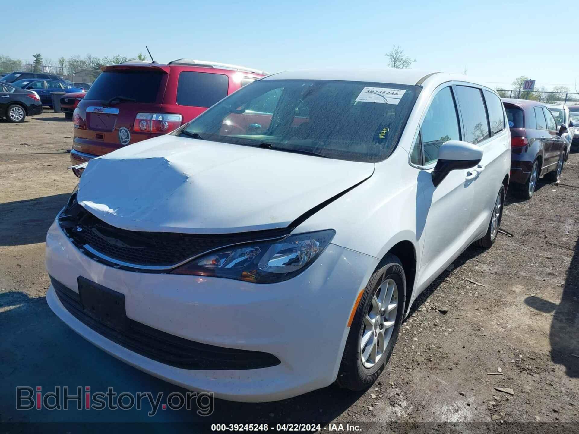 2017 CHRYSLER PACIFICA - VIN: 2C4RC1DG1HR520902 - Photo 2