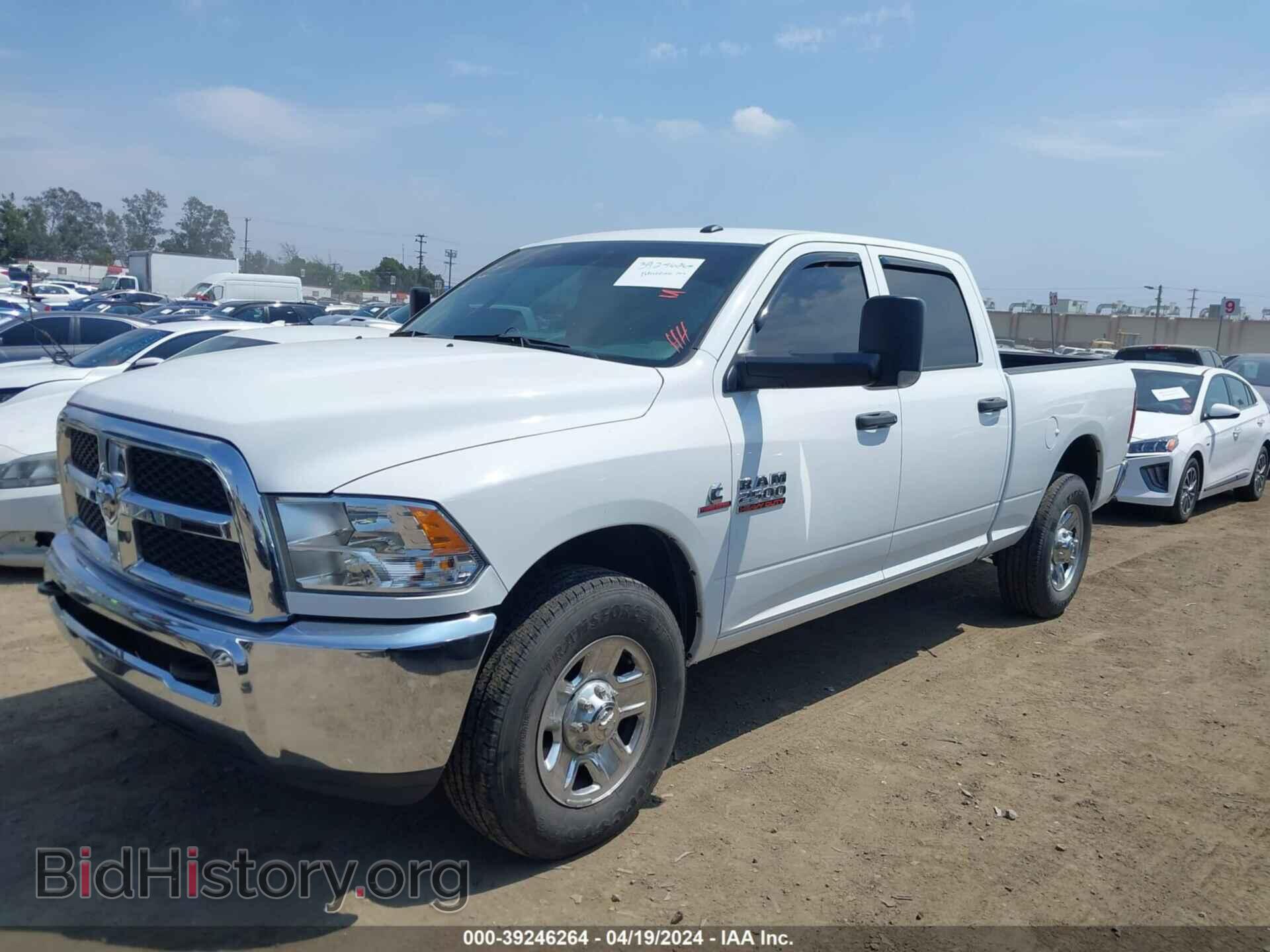 2018 RAM 2500 - VIN: 3C6UR4CL9JG331832 - Фото 2