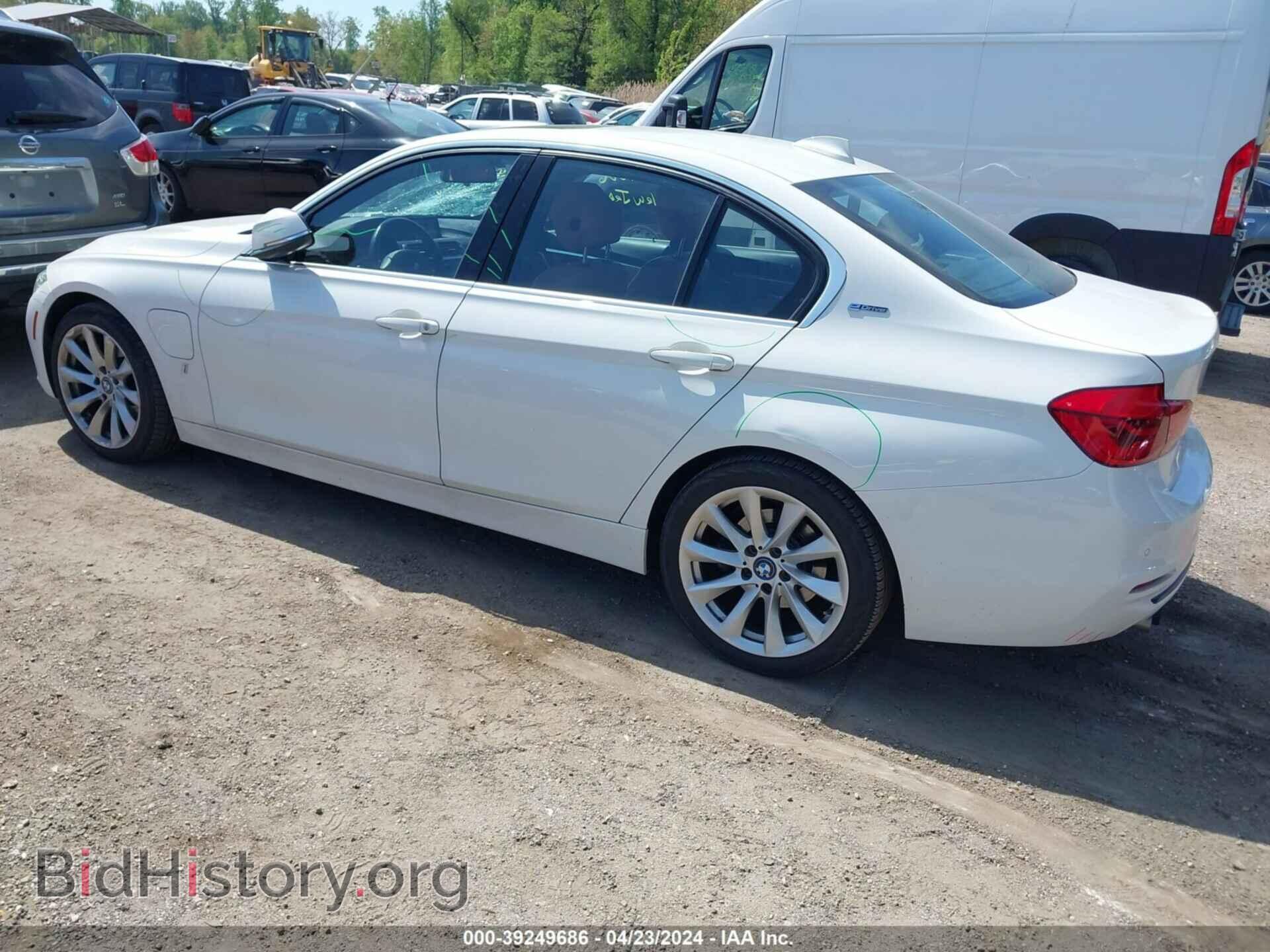 2018 BMW 330E - VIN: WBA8E1C55JA756529 - Фото 3