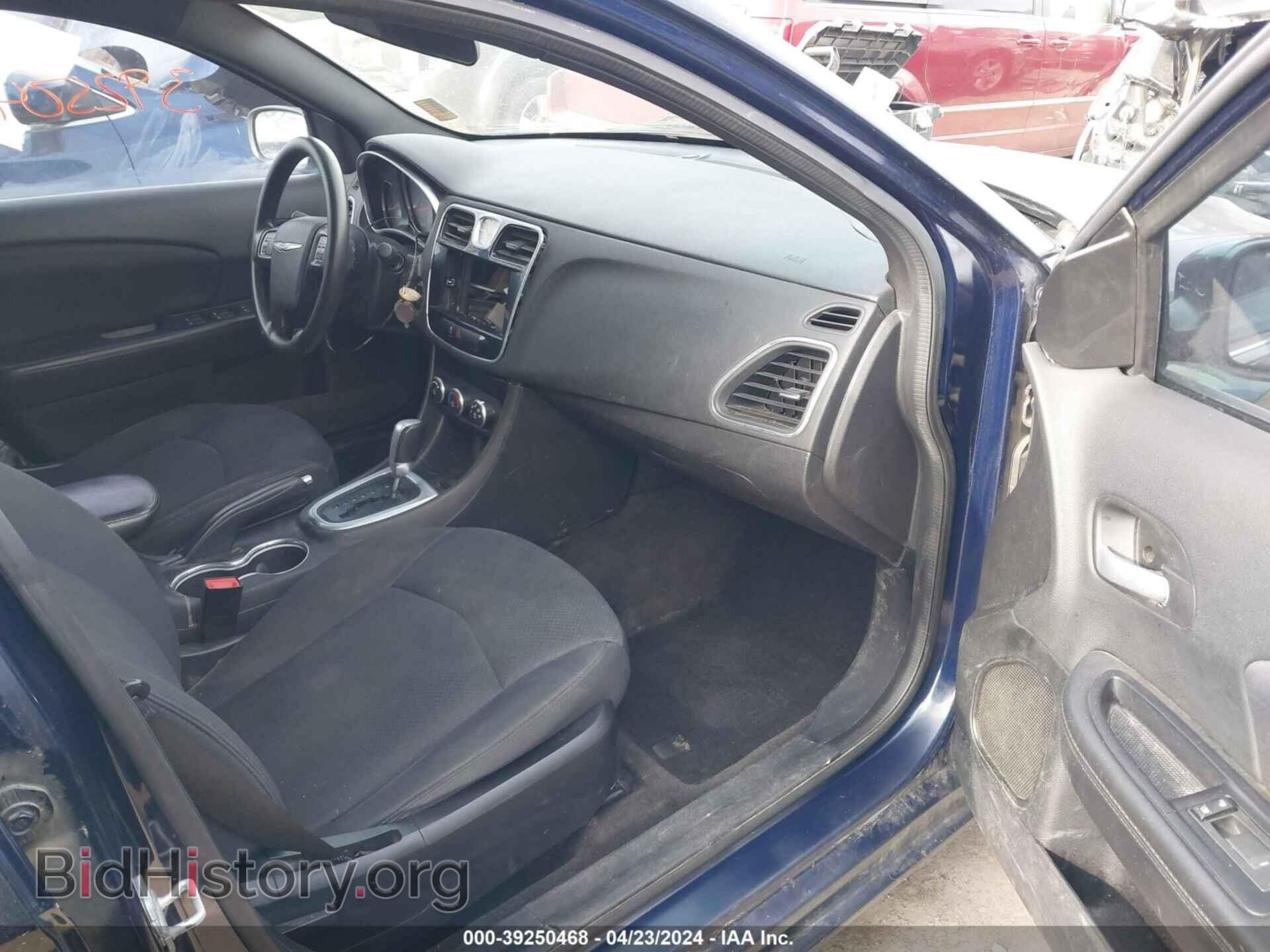 2013 CHRYSLER 200 - VIN: 1C3CCBAB0DN667793 - Фото 5