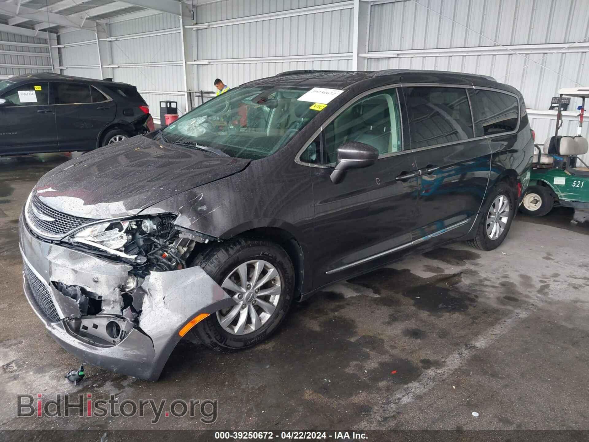2018 CHRYSLER PACIFICA - VIN: 2C4RC1BG9JR149237 - Photo 2