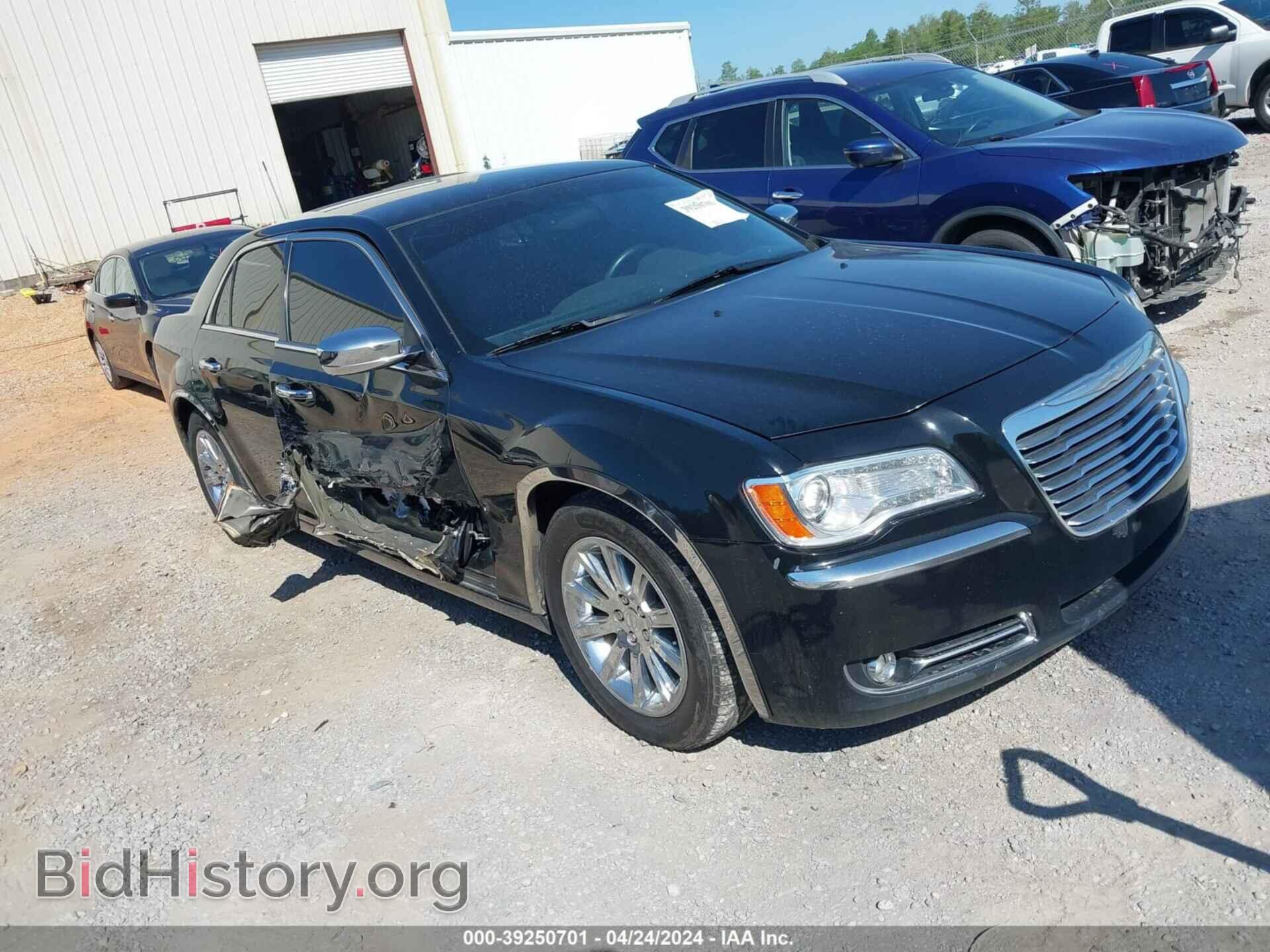 Фотография 2C3CCACG0CH311225 - CHRYSLER 300 2012