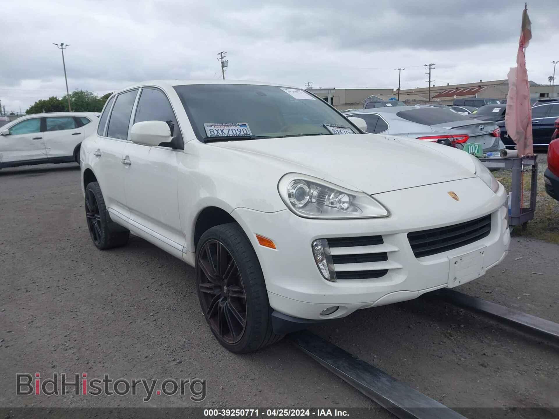 Photo WP1AA29P08LA11084 - PORSCHE CAYENNE 2008