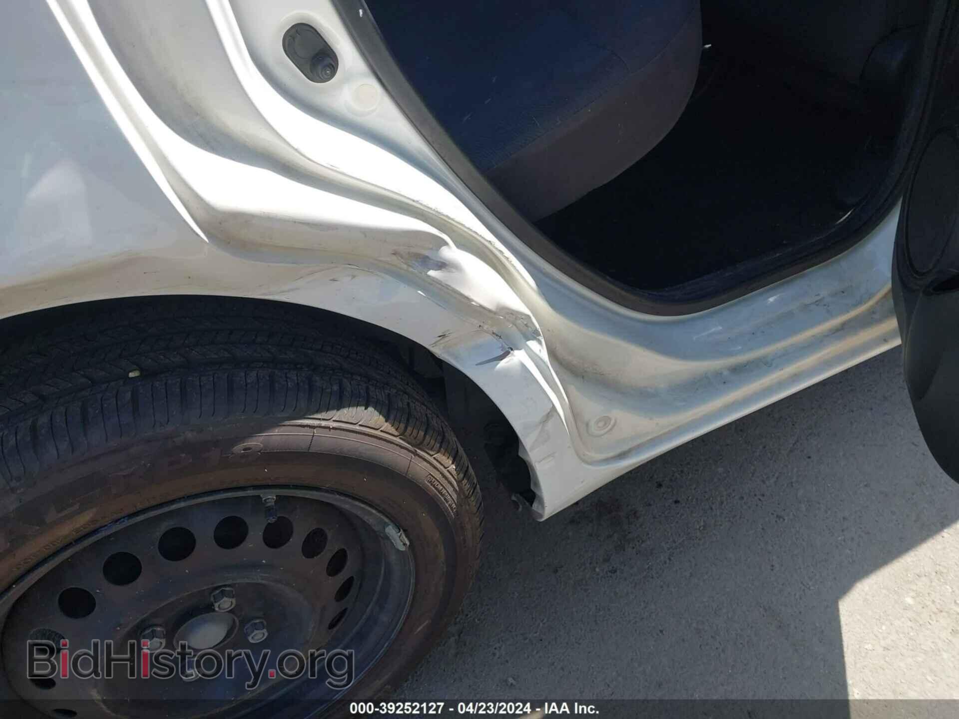2011 HONDA FIT - VIN: JHMGE8H33BS007723 - Фото 13