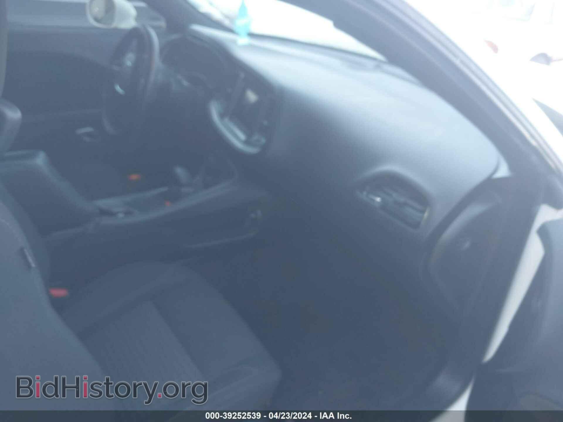2019 DODGE CHALLENGER - VIN: 2C3CDZAG3KH566769 - Фото 5