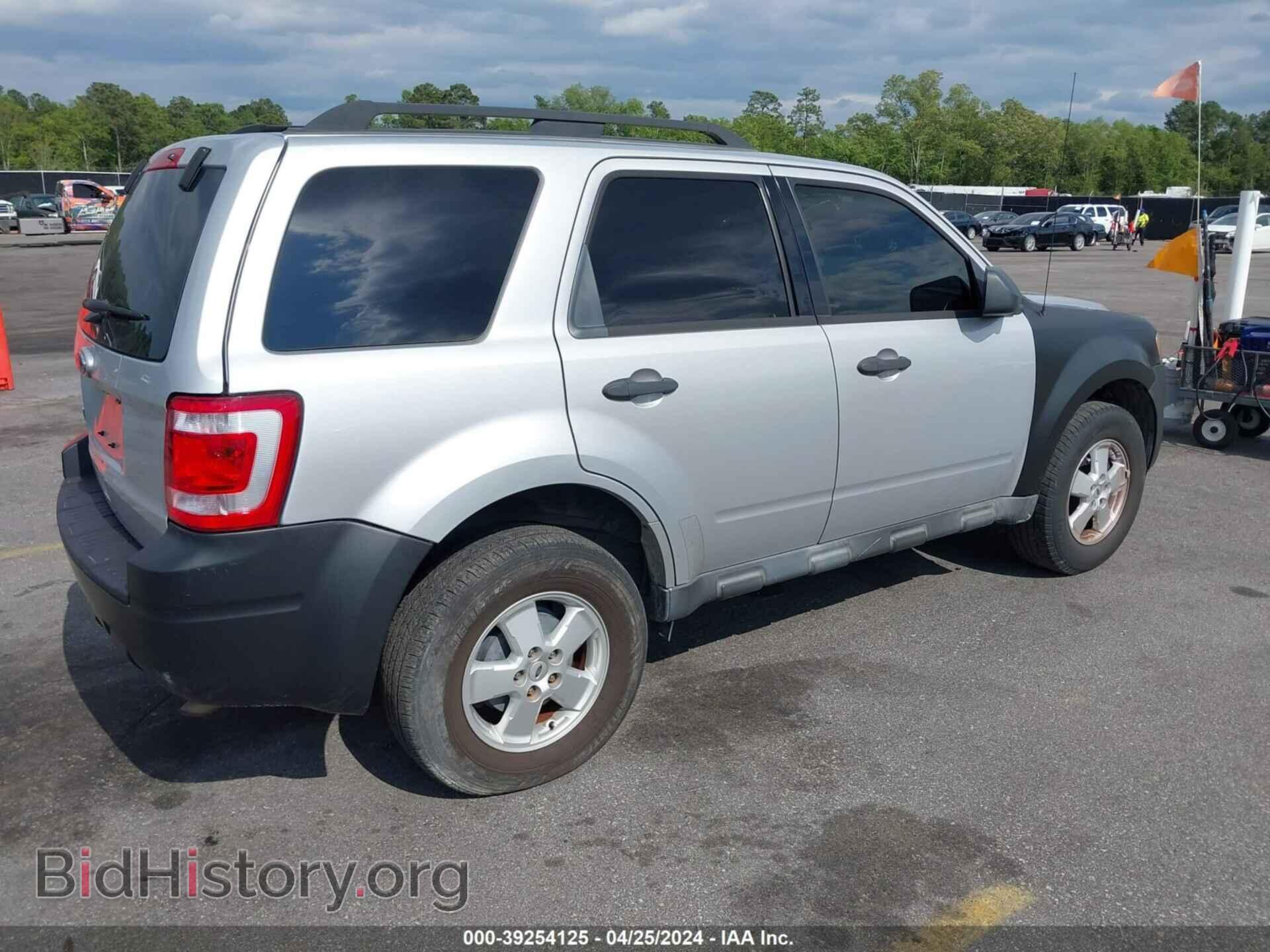 2011 FORD ESCAPE - VIN: 1FMCU0D79BKB83040 - Photo 4