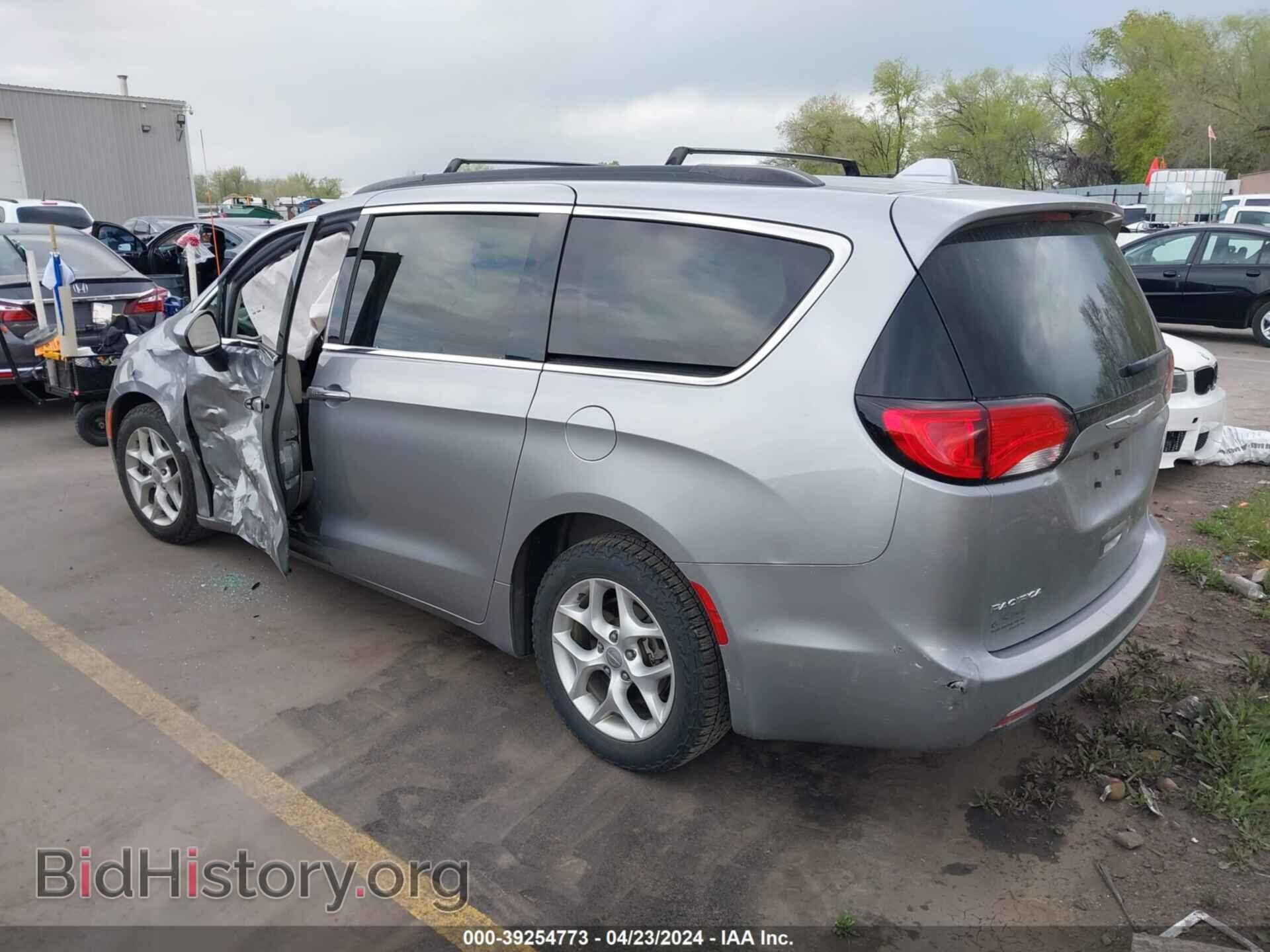 2017 CHRYSLER PACIFICA - VIN: 2C4RC1BG5HR768573 - Photo 3