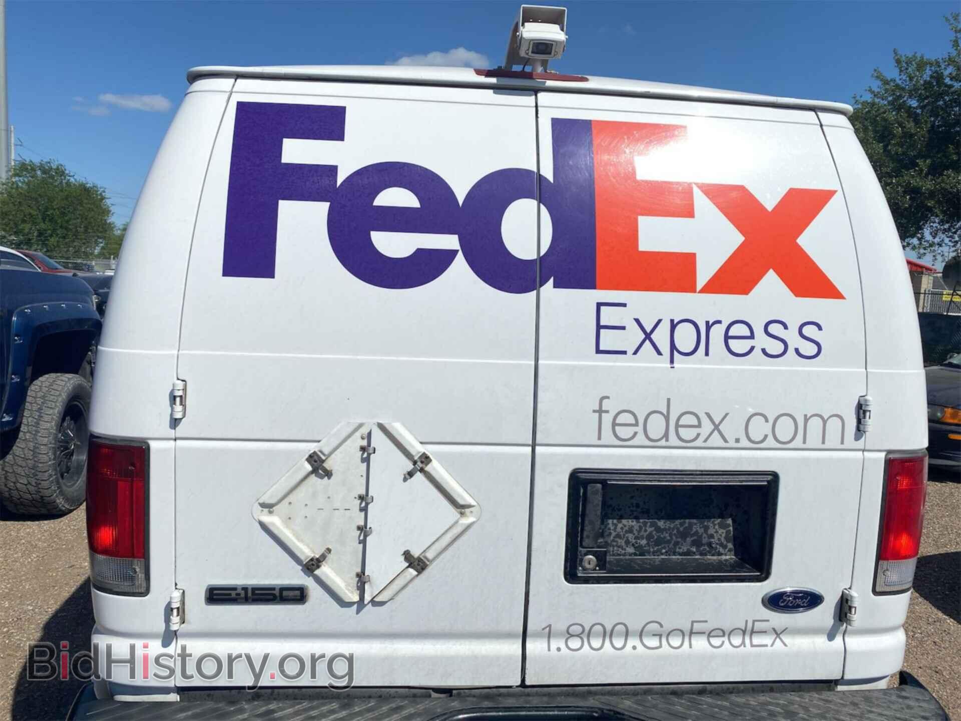 Photo 1FTNE1EW2ADA90627 - FORD E-150 2010