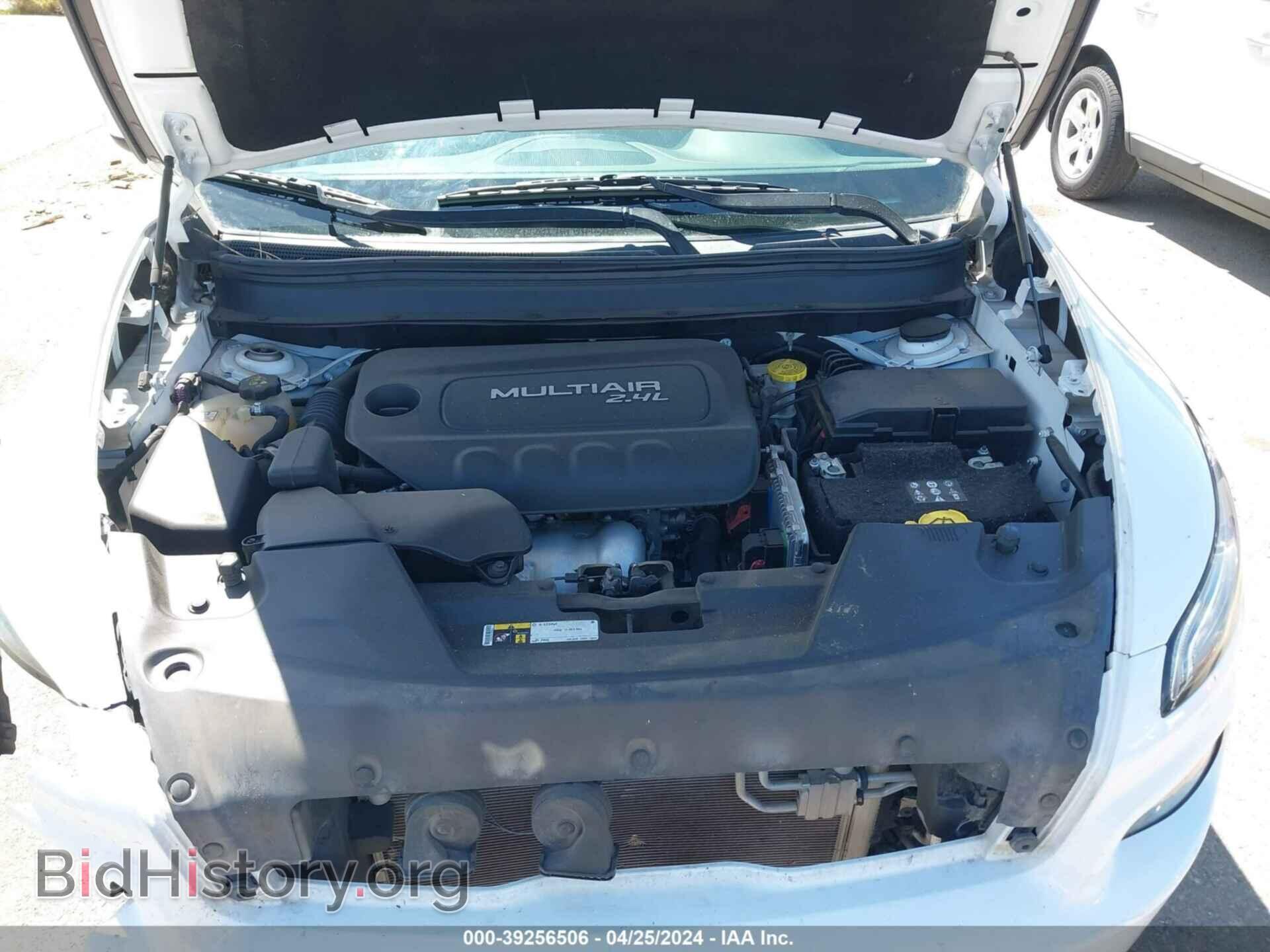 2018 JEEP CHEROKEE - VIN: 1C4PJLCB0JD574232 - Фото 10