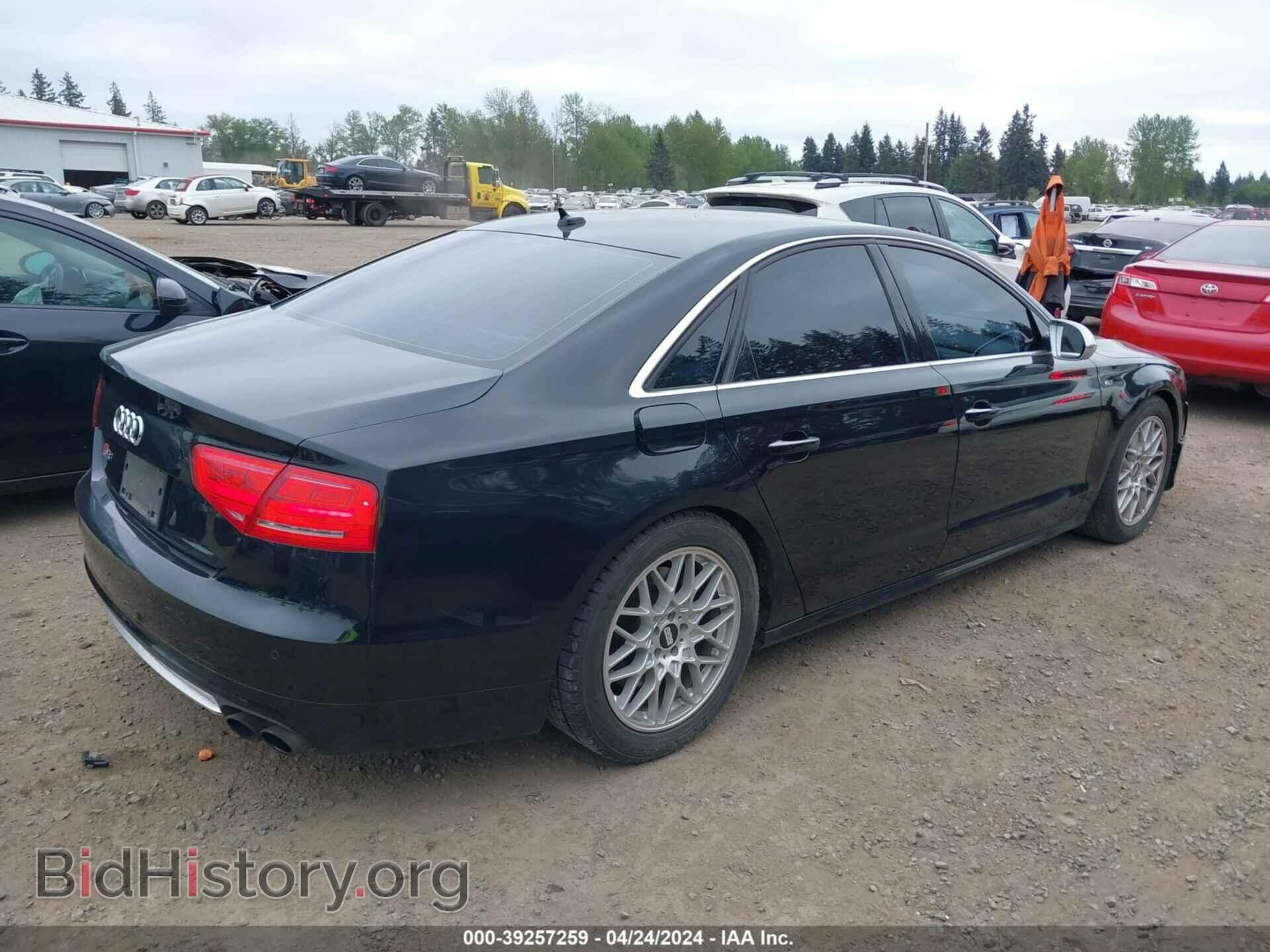 2013 AUDI S8 - VIN: WAUD2AFD0DN007774 - Photo 4