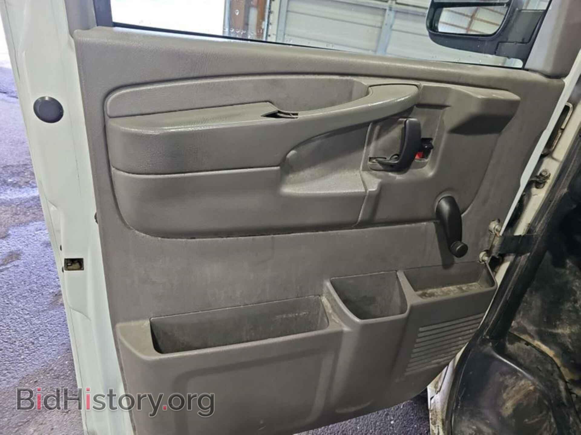 2012 GMC SAVANA - VIN: 1GTW7FCAXC1140228 - Фото 14