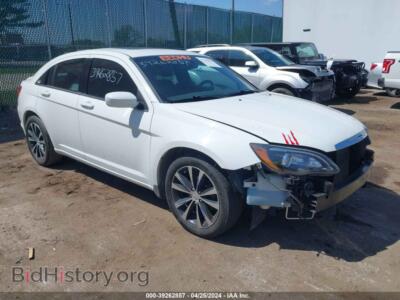 2013 Chrysler 200 Limited, white — VIN 1C3CCBCG5DN543298, IAAI