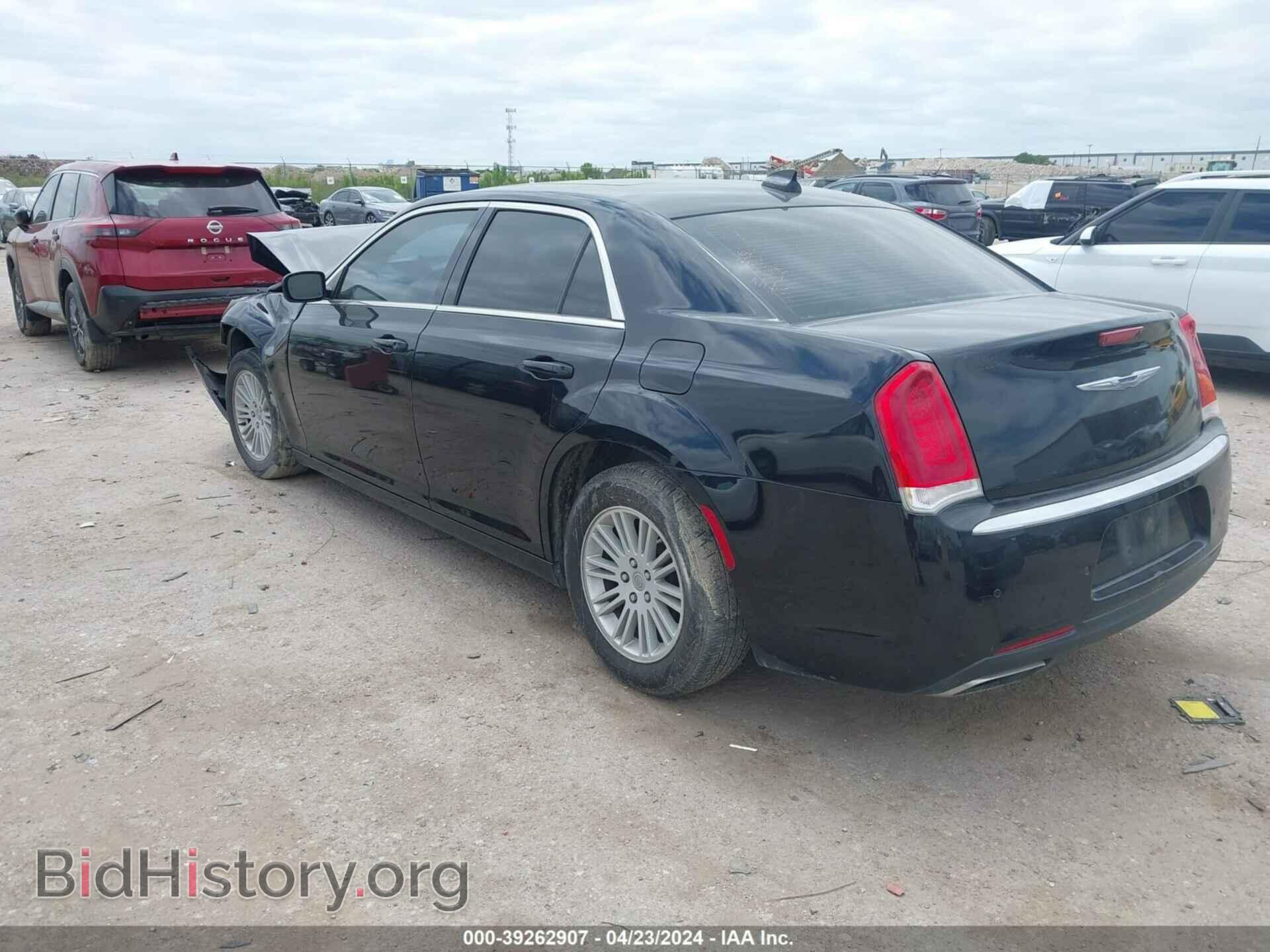 2016 CHRYSLER 300 - VIN: 2C3CCAAG8GH308131 - Фото 3