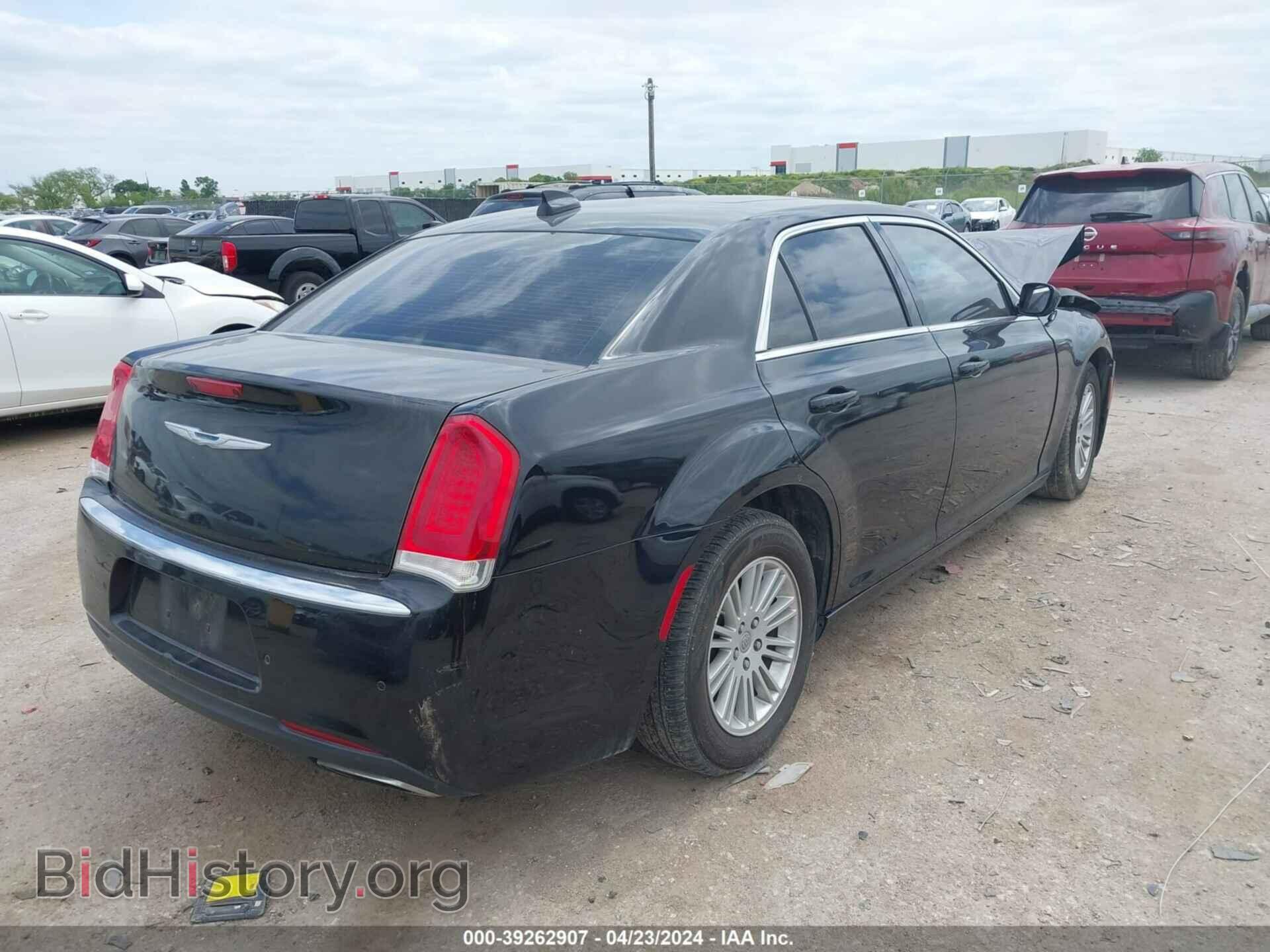 2016 CHRYSLER 300 - VIN: 2C3CCAAG8GH308131 - Фото 4