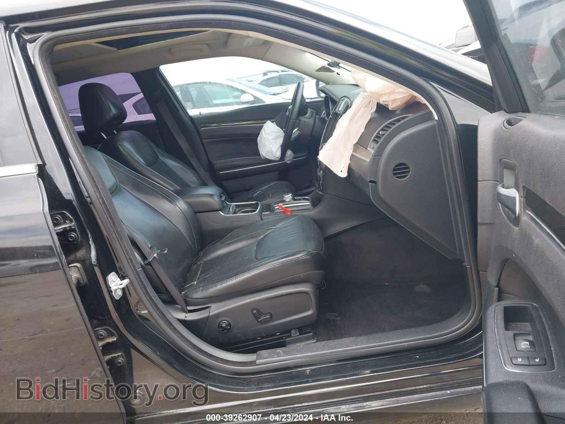 2016 CHRYSLER 300 - VIN: 2C3CCAAG8GH308131 - Фото 5