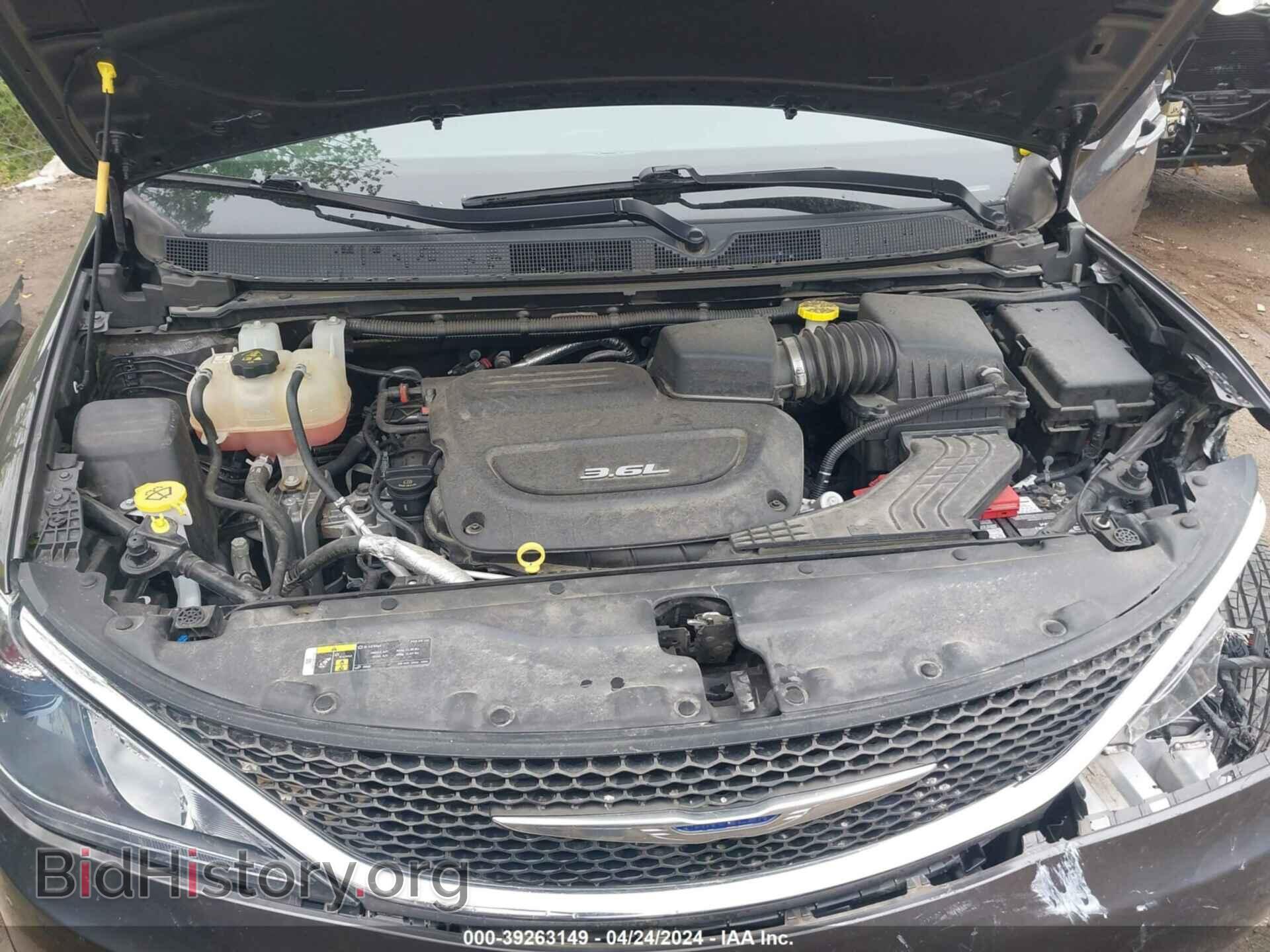2018 CHRYSLER PACIFICA - VIN: 2C4RC1EG5JR139574 - Photo 10