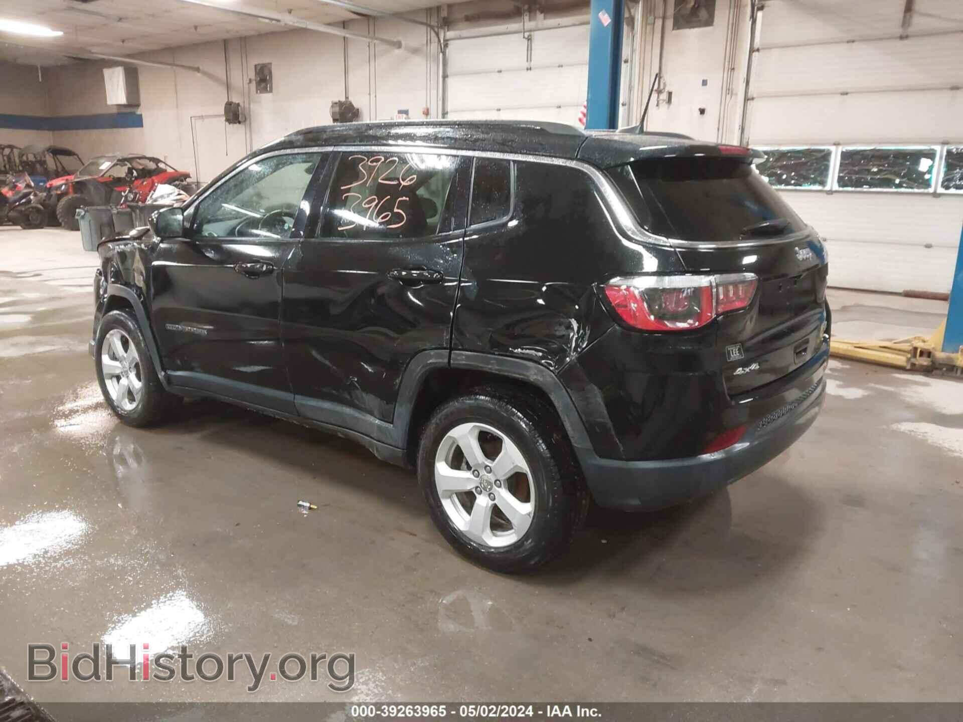2018 JEEP COMPASS - VIN: 3C4NJDBB5JT191749 - Фото 3