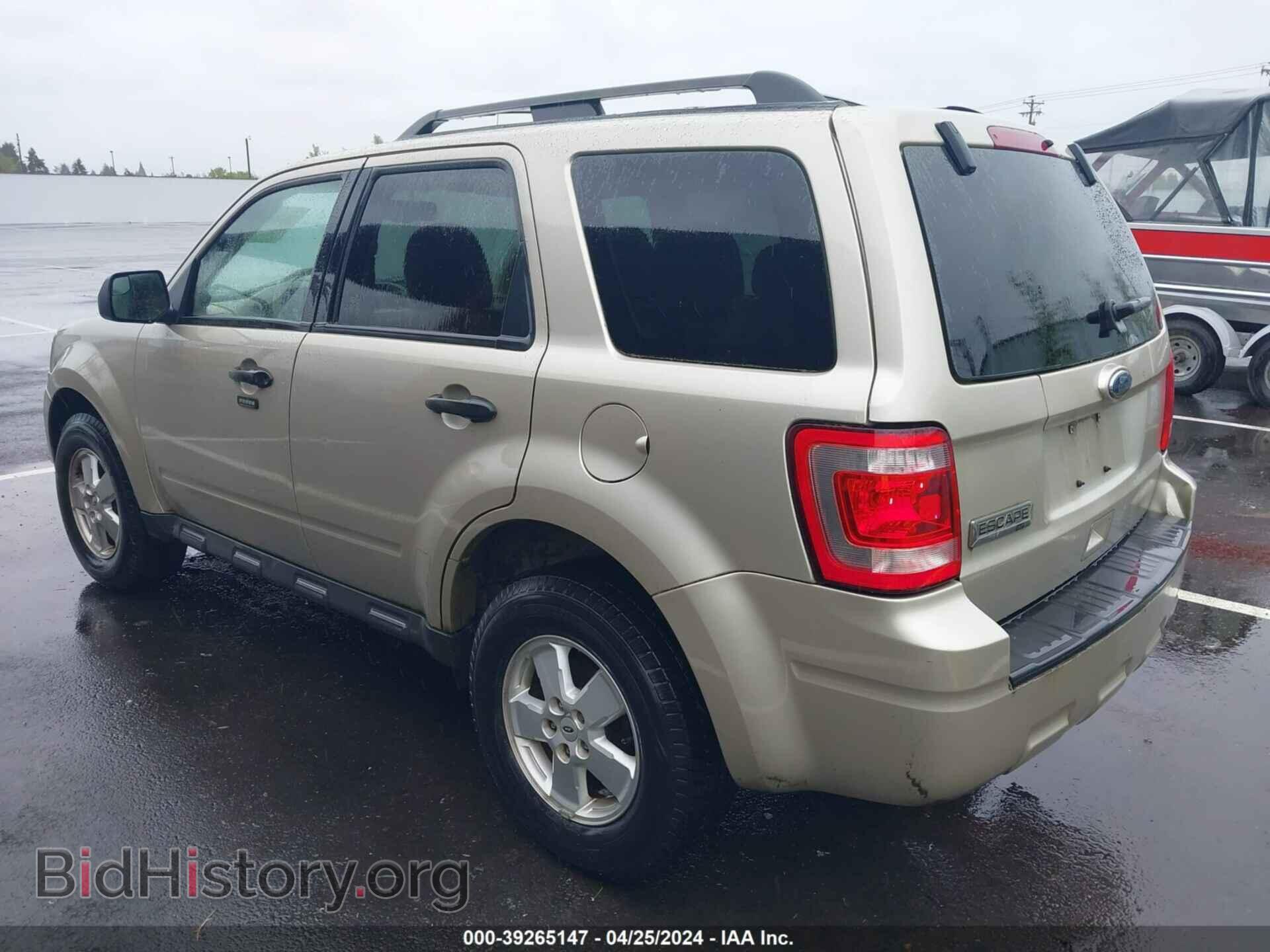 2010 FORD ESCAPE - VIN: 1FMCU0D73AKB06842 - Фото 3