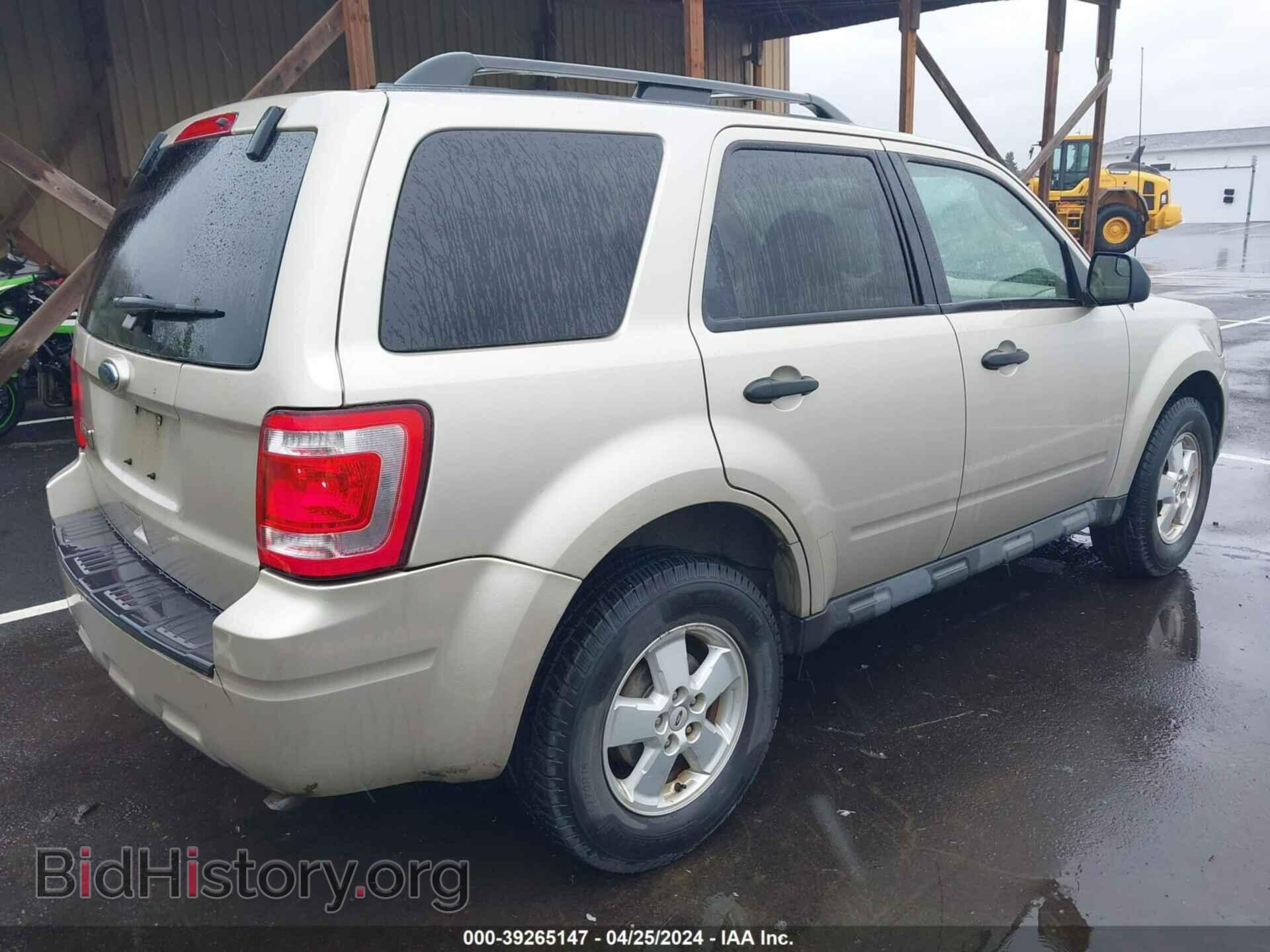 2010 FORD ESCAPE - VIN: 1FMCU0D73AKB06842 - Фото 4