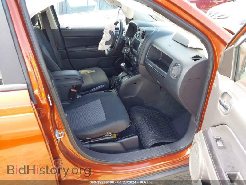 2012 Jeep COMPASS (VIN 1C4NJCEA2CD677201) — photo 5 of 11