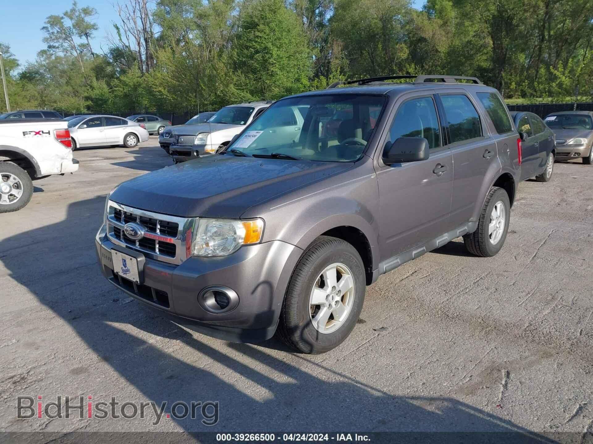 2011 FORD ESCAPE - VIN: 1FMCU0C71BKC52286 - Фото 2