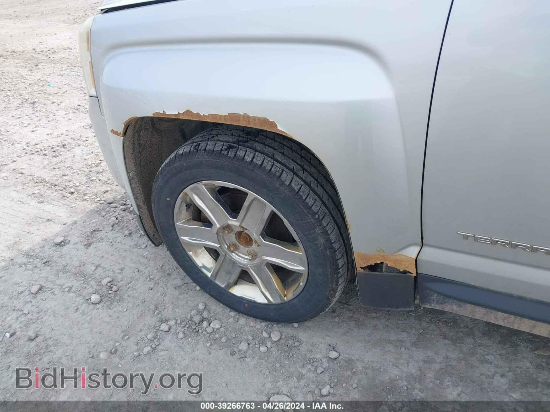 2011 GMC TERRAIN - VIN: 2CTFLVE52B6278450 - Photo 6