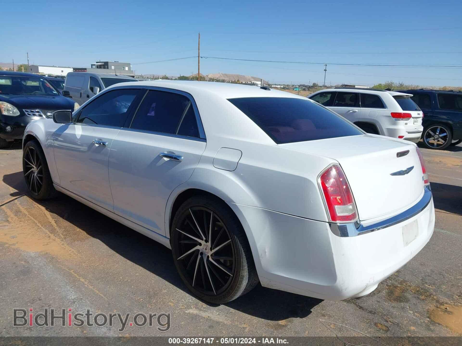 2013 CHRYSLER 300 - VIN: 2C3CCAAG2DH508496 - Фото 3