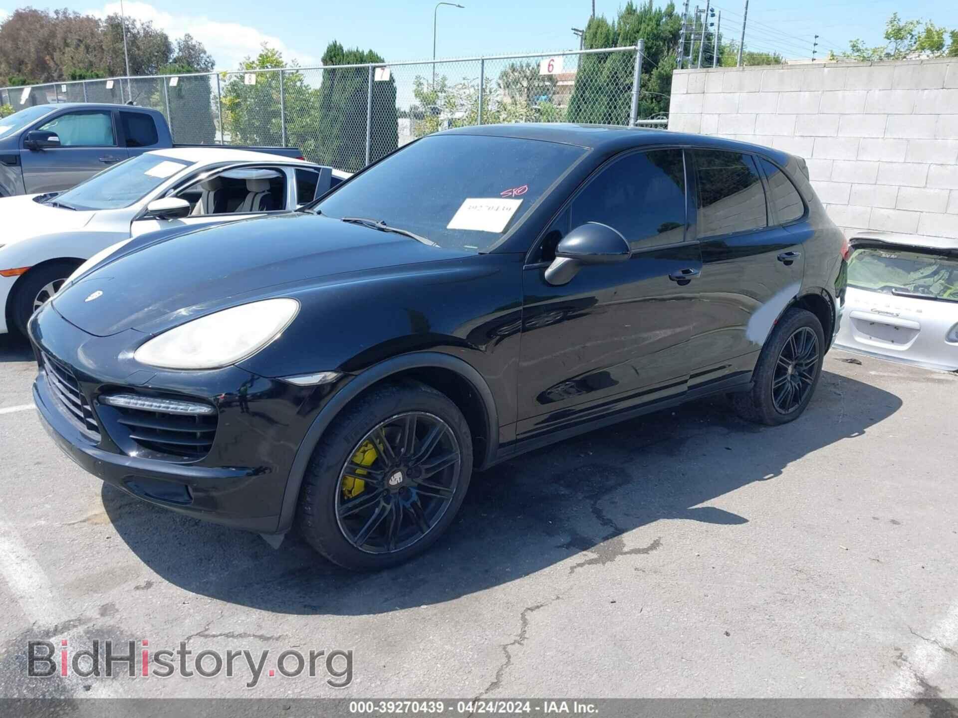 2011 PORSCHE CAYENNE - VIN: WP1AB2A29BLA54438 - Фото 2