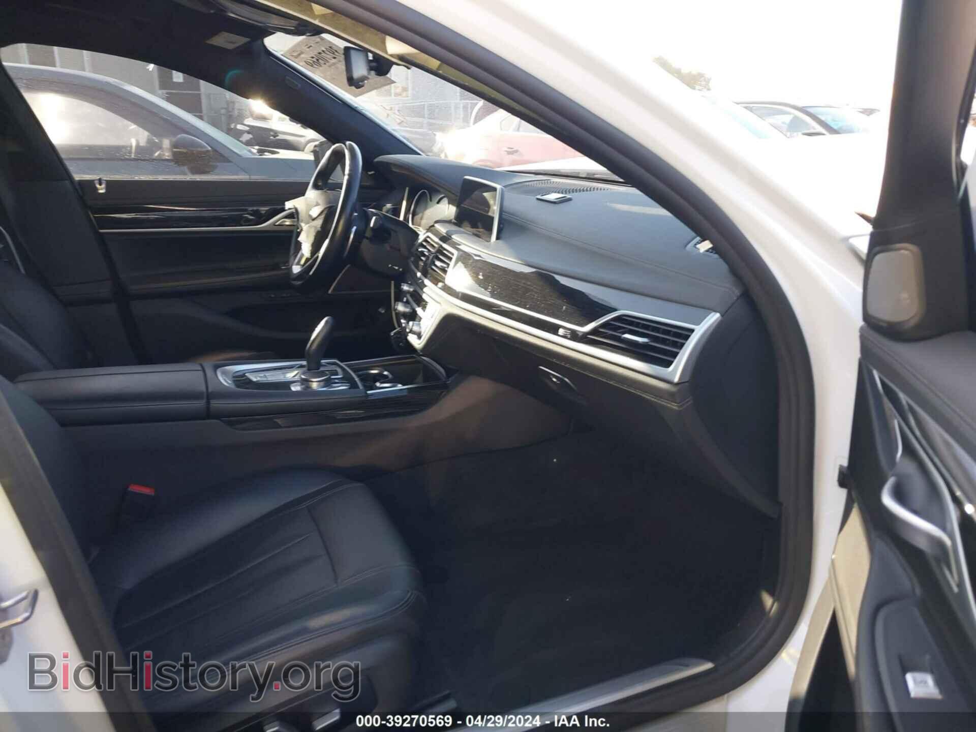 2019 BMW 740I - VIN: WBA7E2C57KB216841 - Фото 5