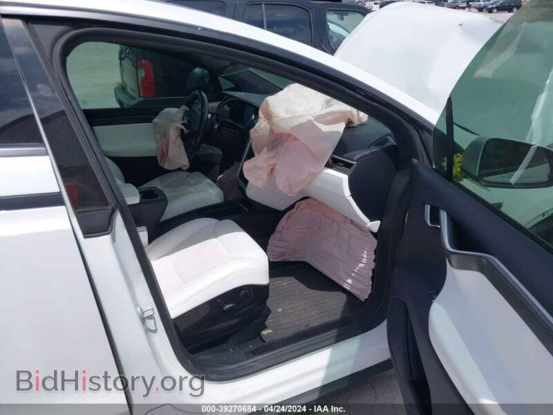 2017 Tesla MODEL X (VIN 5YJXCAE23HF042715) — photo 5 of 19