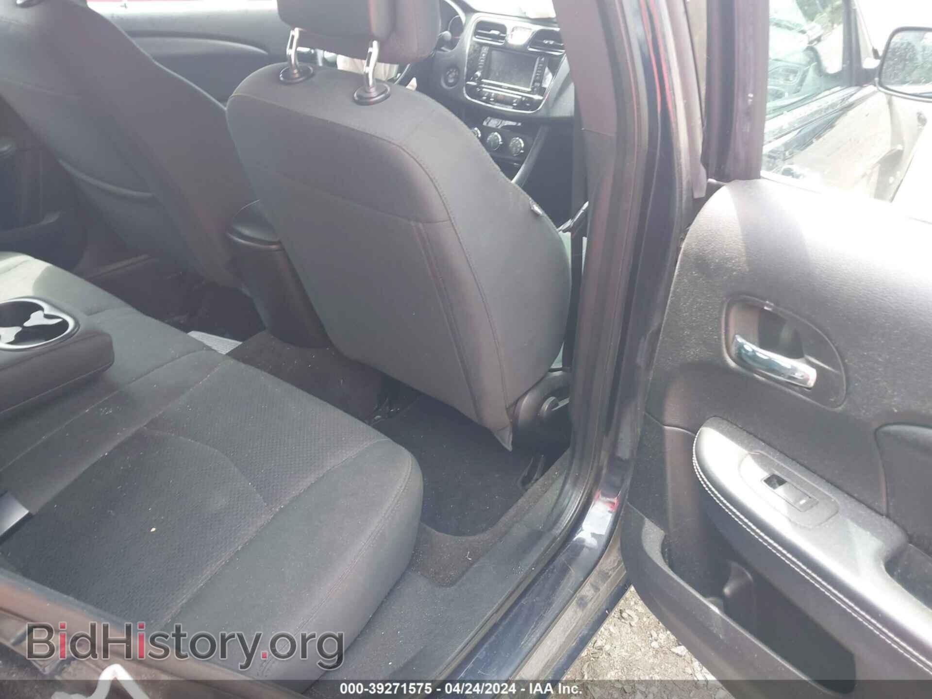 2012 CHRYSLER 200 - VIN: 1C3CCBCB2CN106894 - Photo 8