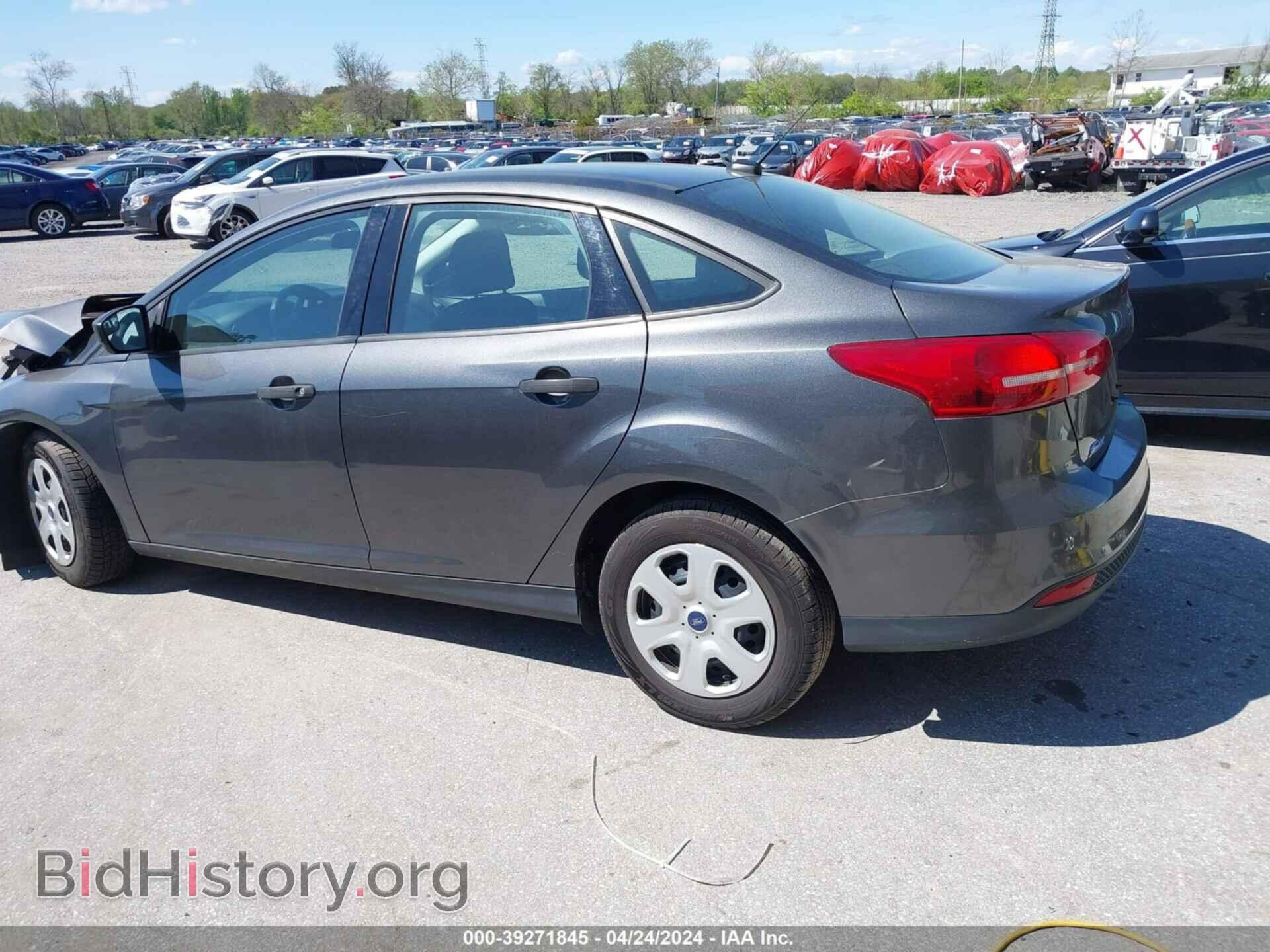 2018 FORD FOCUS - VIN: 1FADP3E28JL318575 - Photo 3