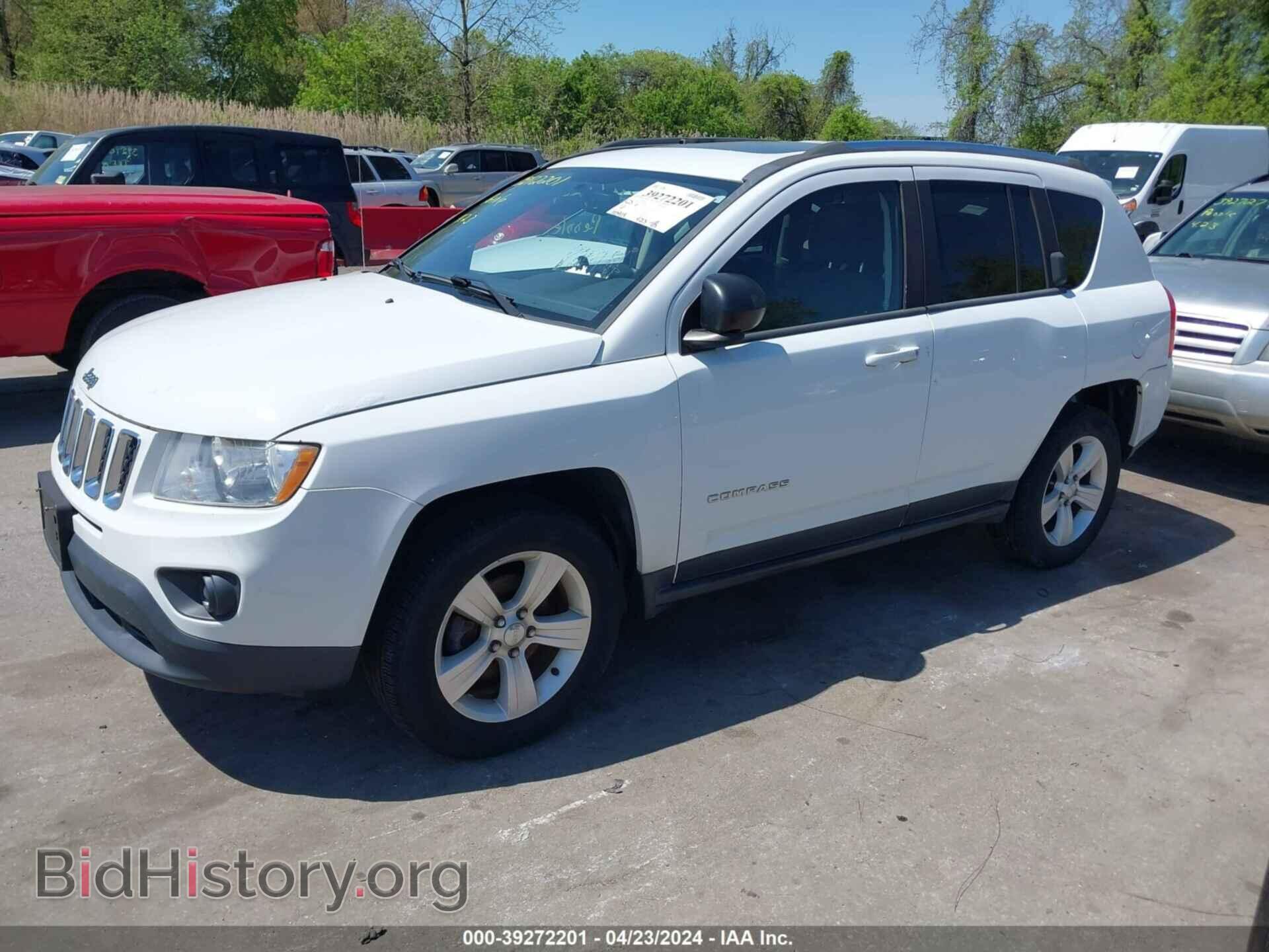 2013 JEEP COMPASS - VIN: 1C4NJDEB6DD246179 - Фото 2