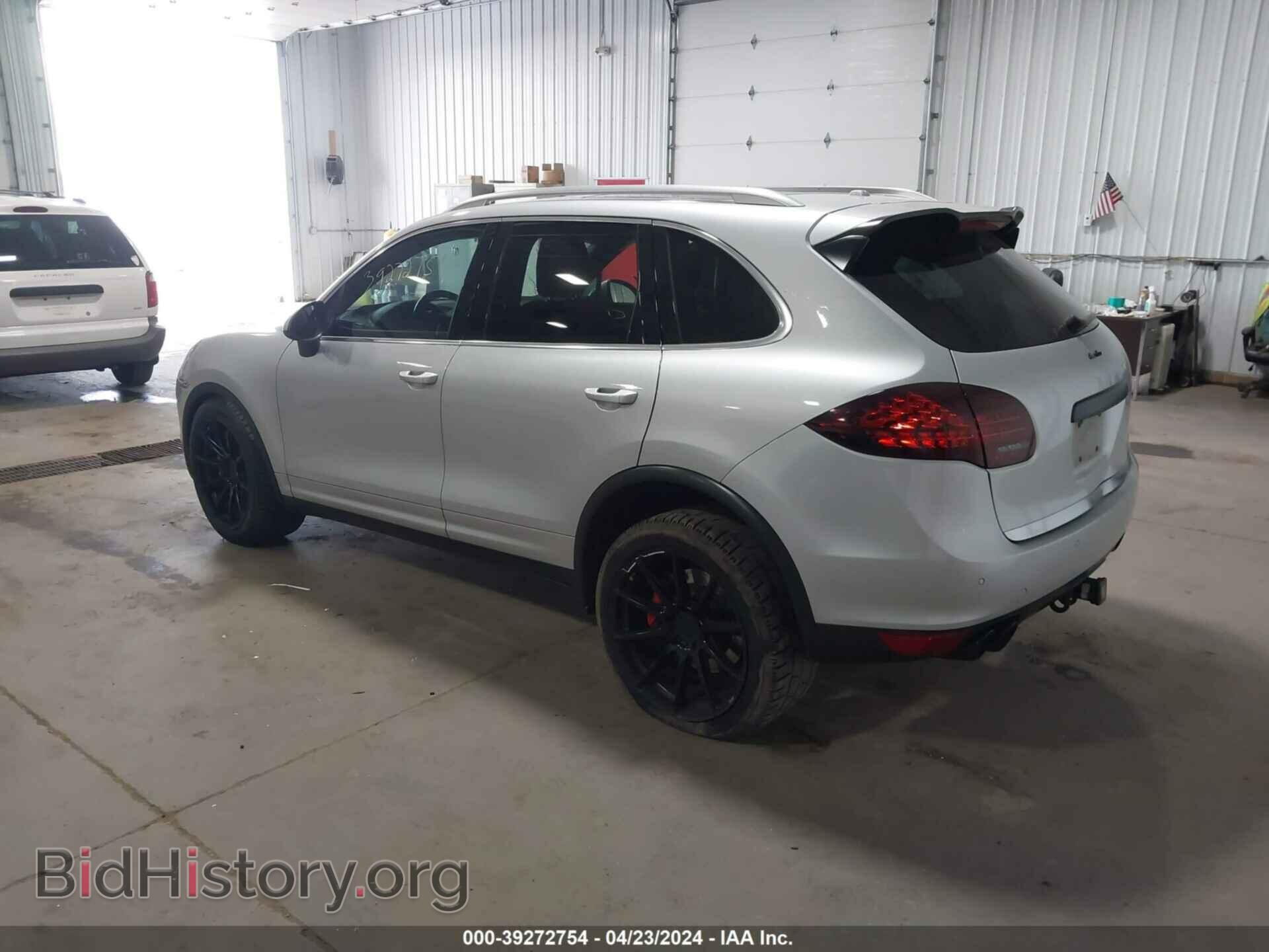 2012 PORSCHE CAYENNE - VIN: WP1AC2A21CLA81289 - Фото 3