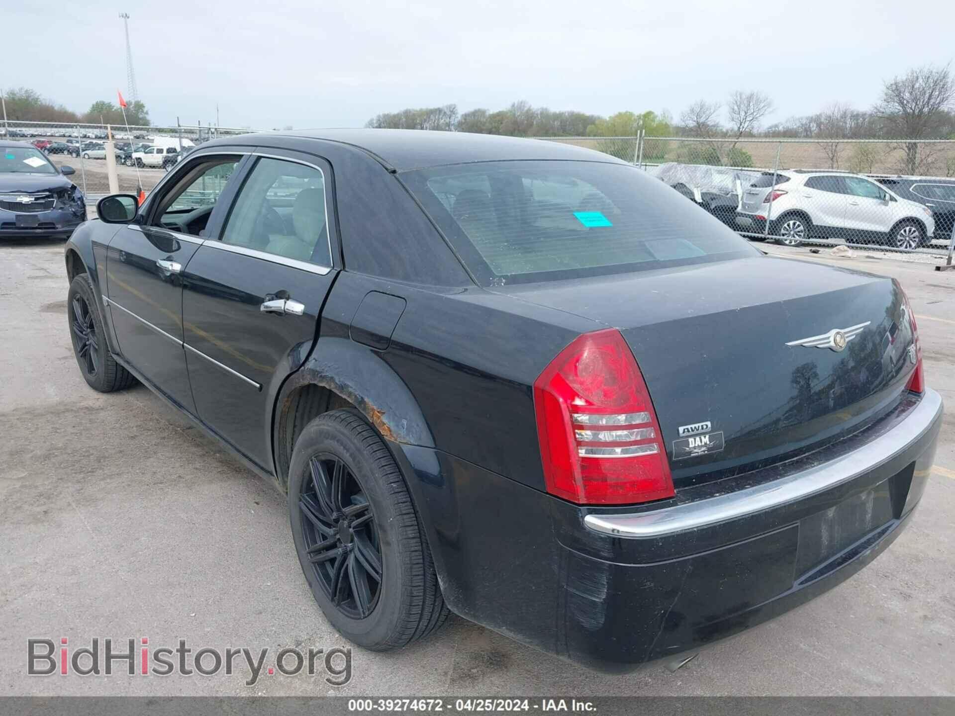 2006 CHRYSLER 300C - VIN: 2C3KK63H46H166909 - Фото 3