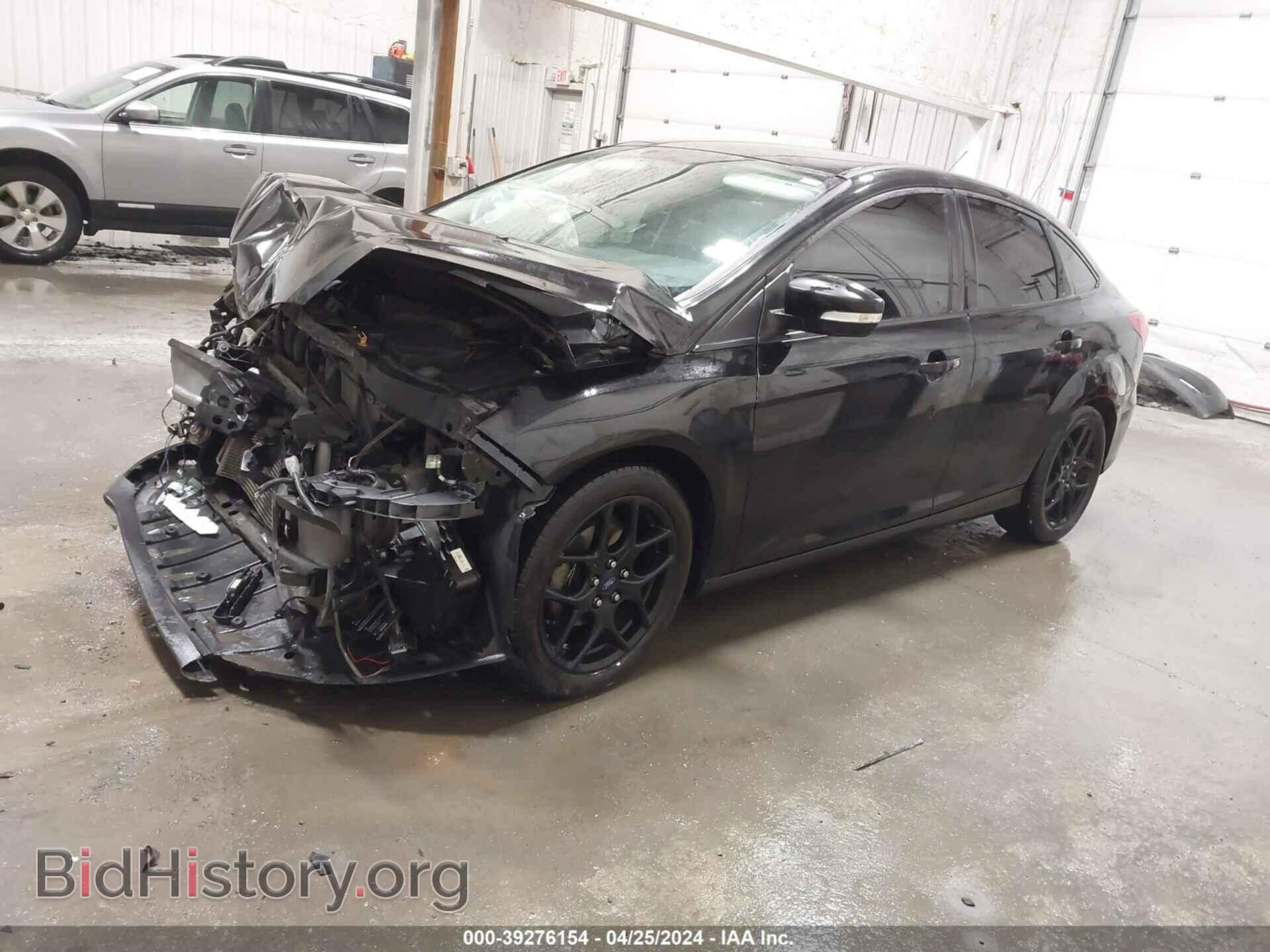 2016 FORD FOCUS - VIN: 1FADP3F2XGL301803 - Фото 2