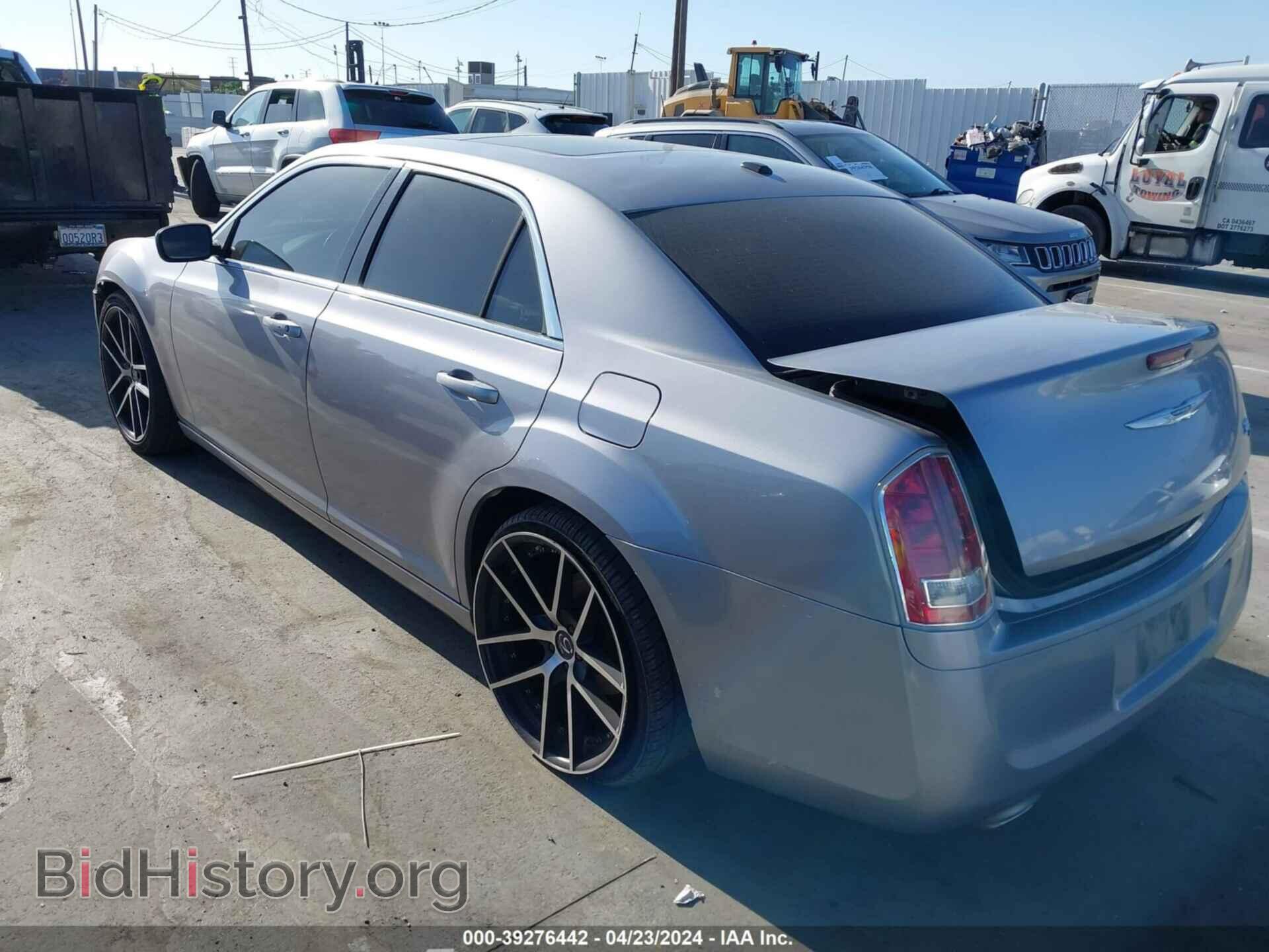 2013 CHRYSLER 300 - VIN: 2C3CCABT4DH585267 - Фото 3