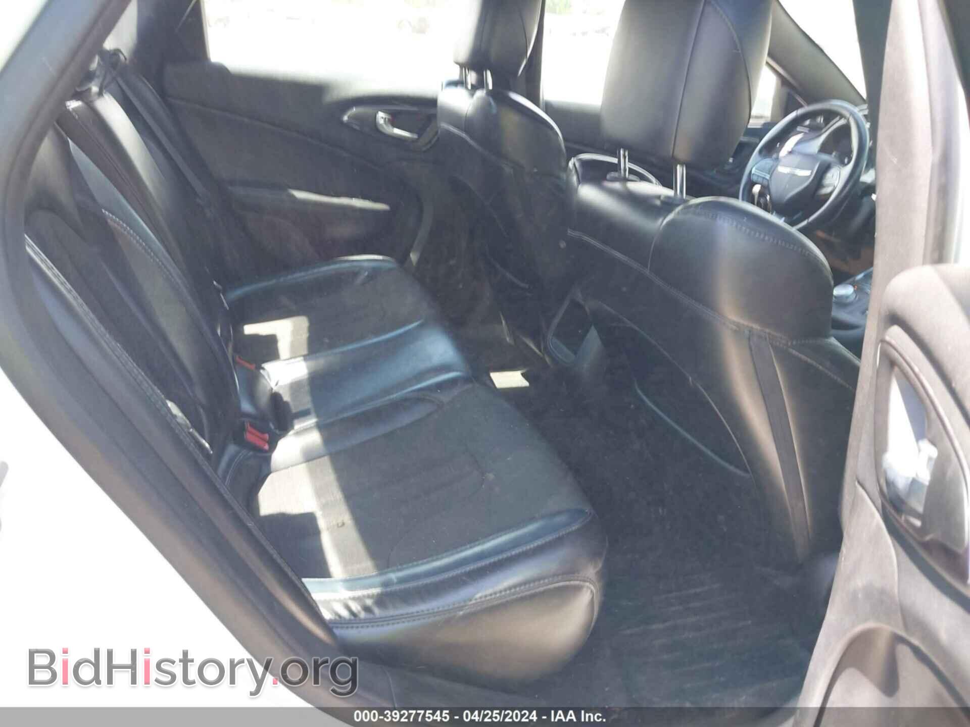 2015 CHRYSLER 200 - VIN: 1C3CCCBB1FN585188 - Фото 8