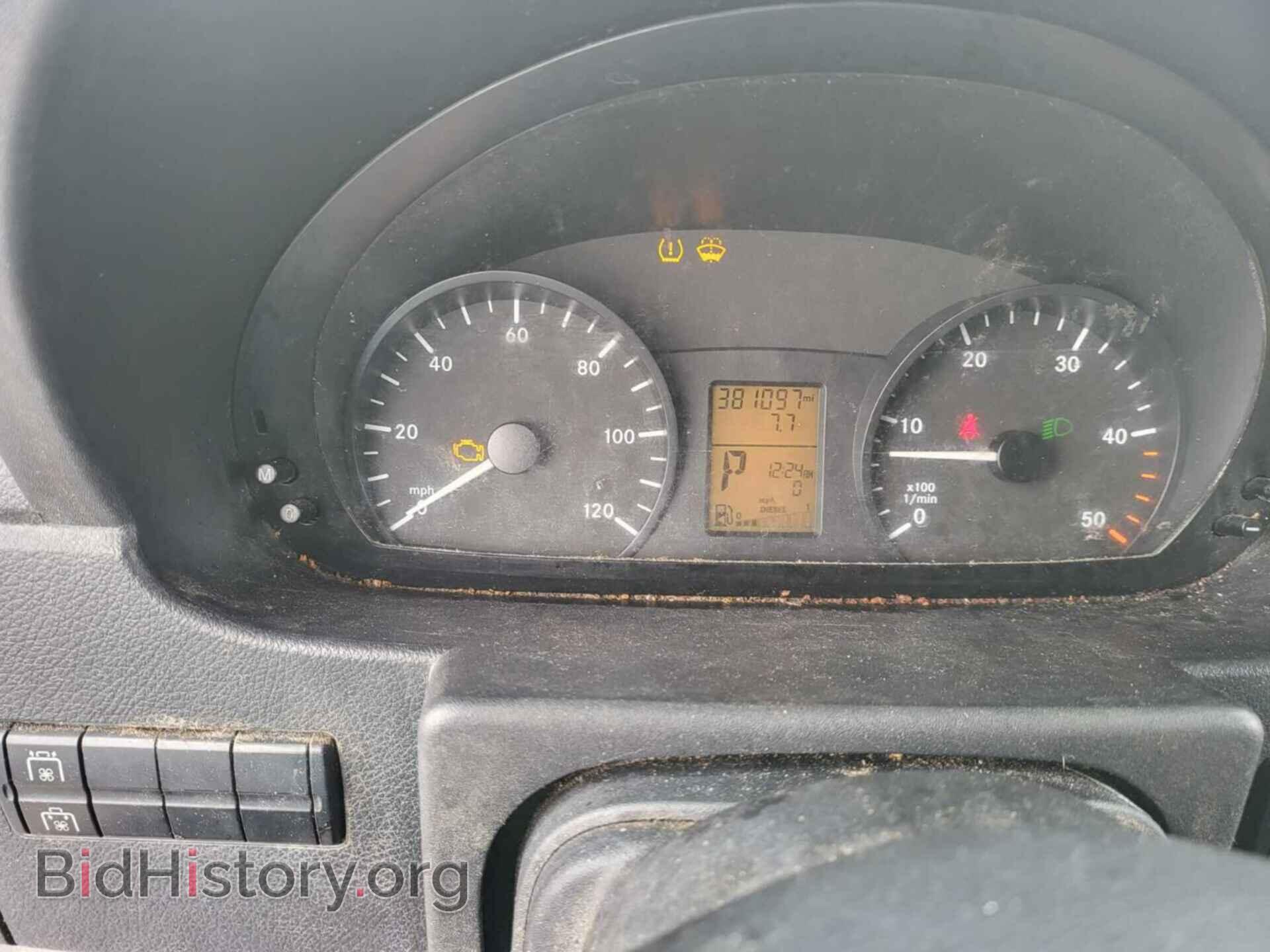 2011 MERCEDES-BENZ SPRINTER - VIN: WD3PE8CB8B5593098 - Фото 4