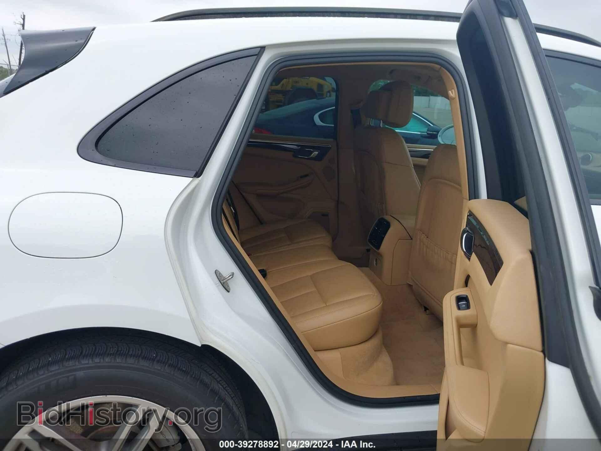 2016 PORSCHE MACAN - VIN: WP1AB2A52GLB41311 - Photo 8